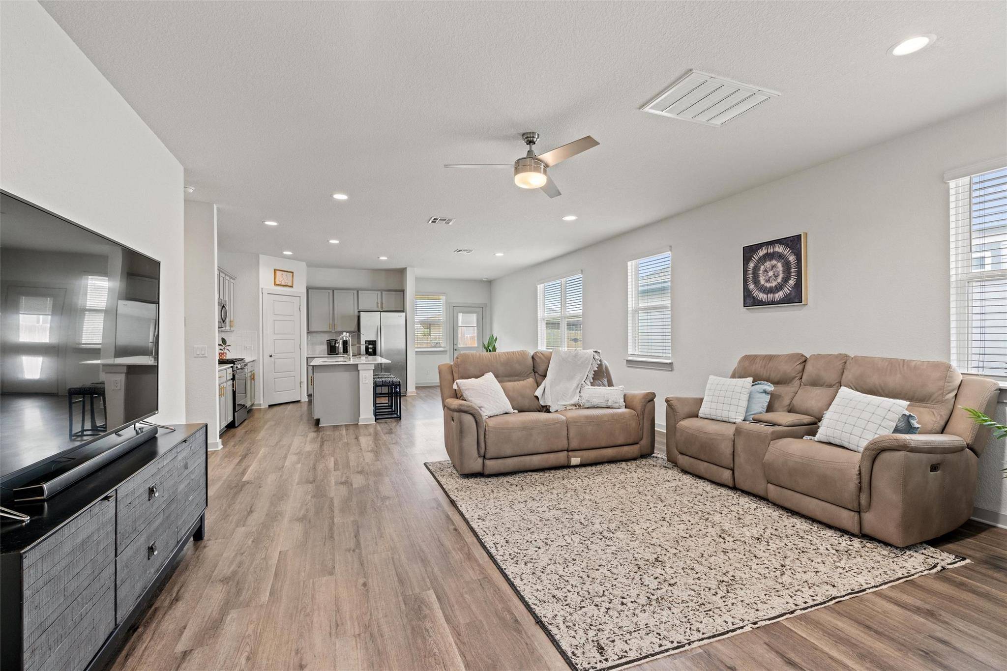 121 Tequilana PASS, Leander, TX 78641