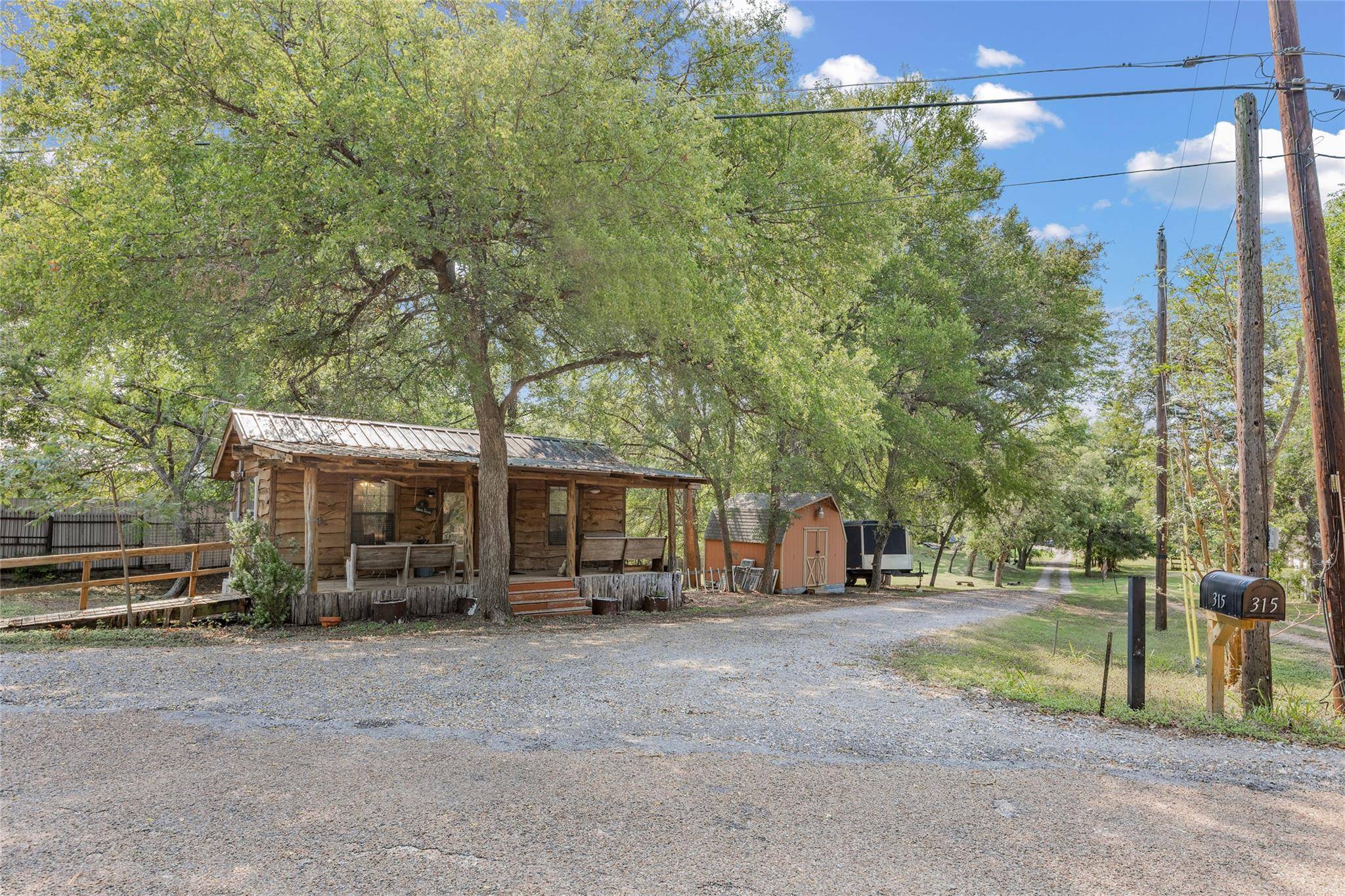 315 Riverwood DR, Bastrop, TX 78602