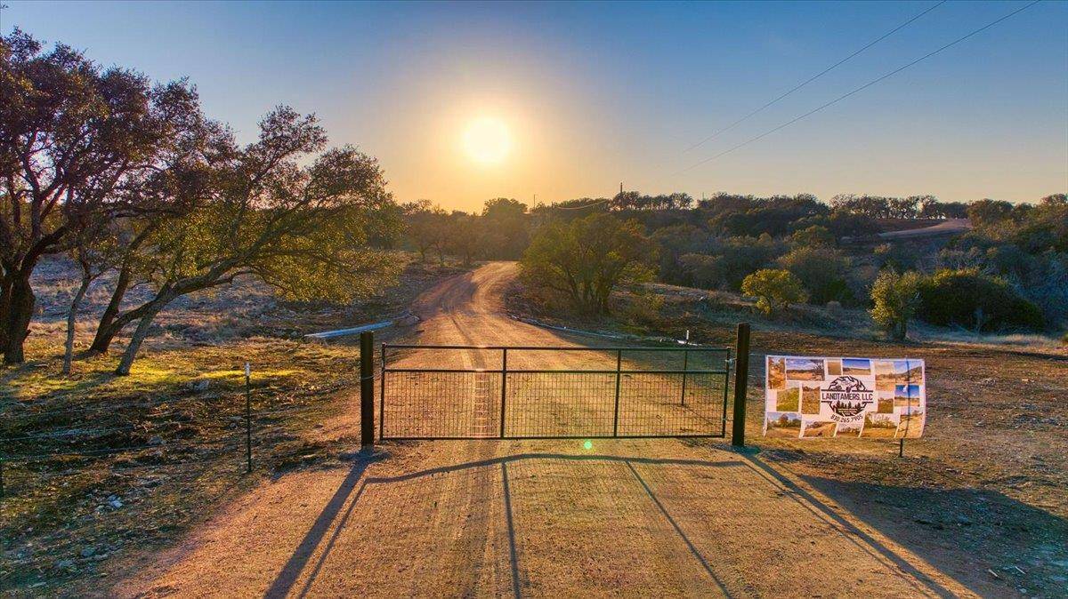4900 Tx-71 HWY, Brady, TX 76887