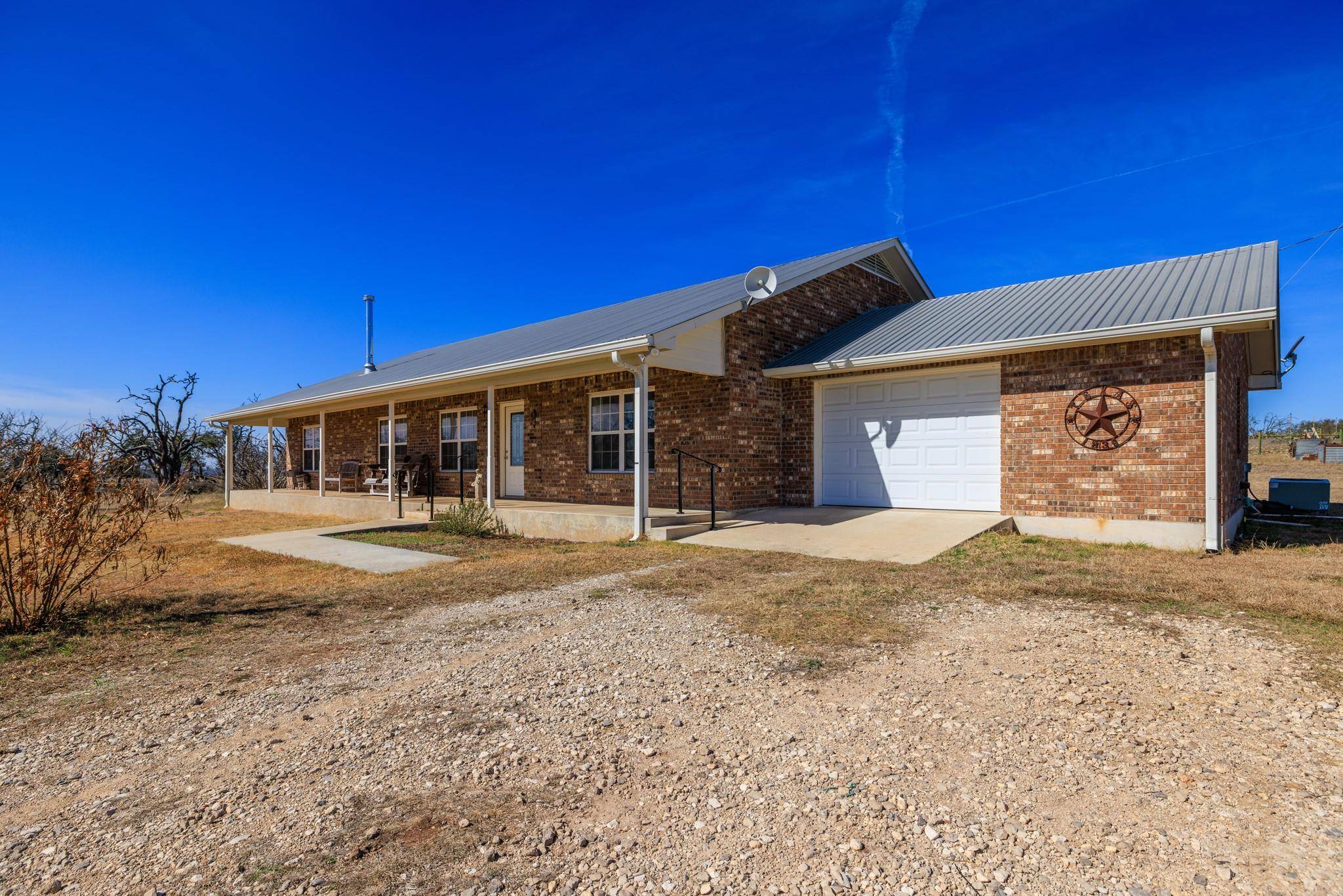2020 Wendel RD, Harper, TX 78631
