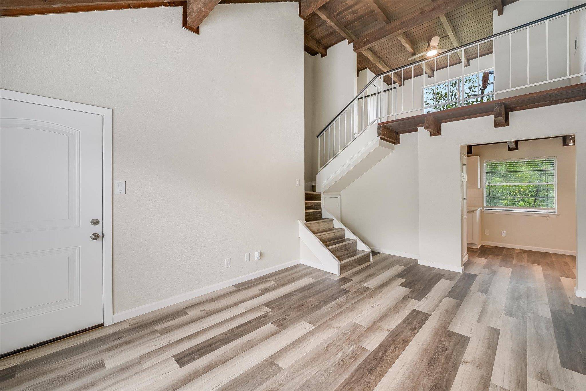 745 E Oltorf ST E #201, Austin, TX 78704