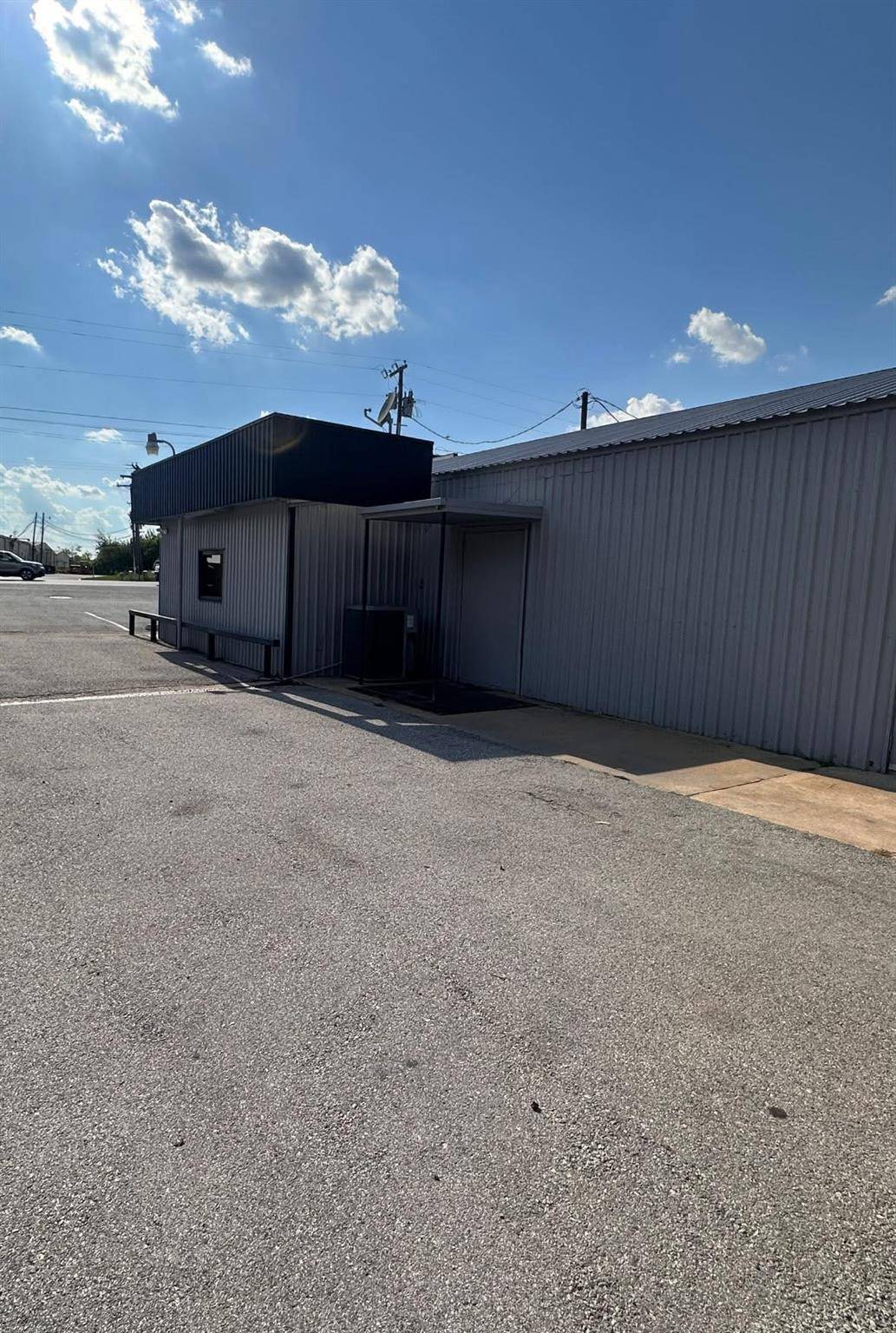 1706 N Main ST #Suite B, Taylor, TX 76574