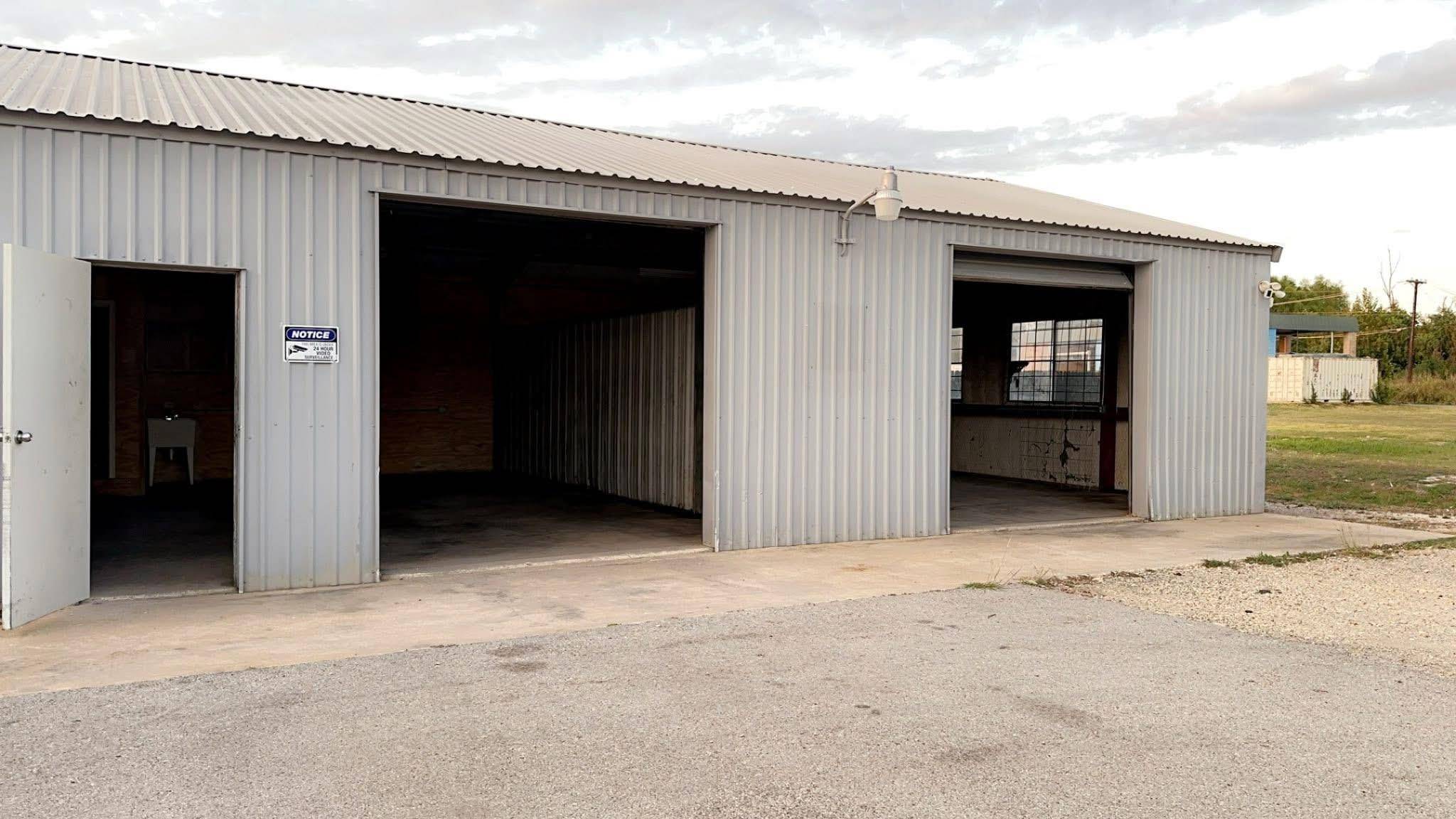 1706 N Main ST #Suite B, Taylor, TX 76574
