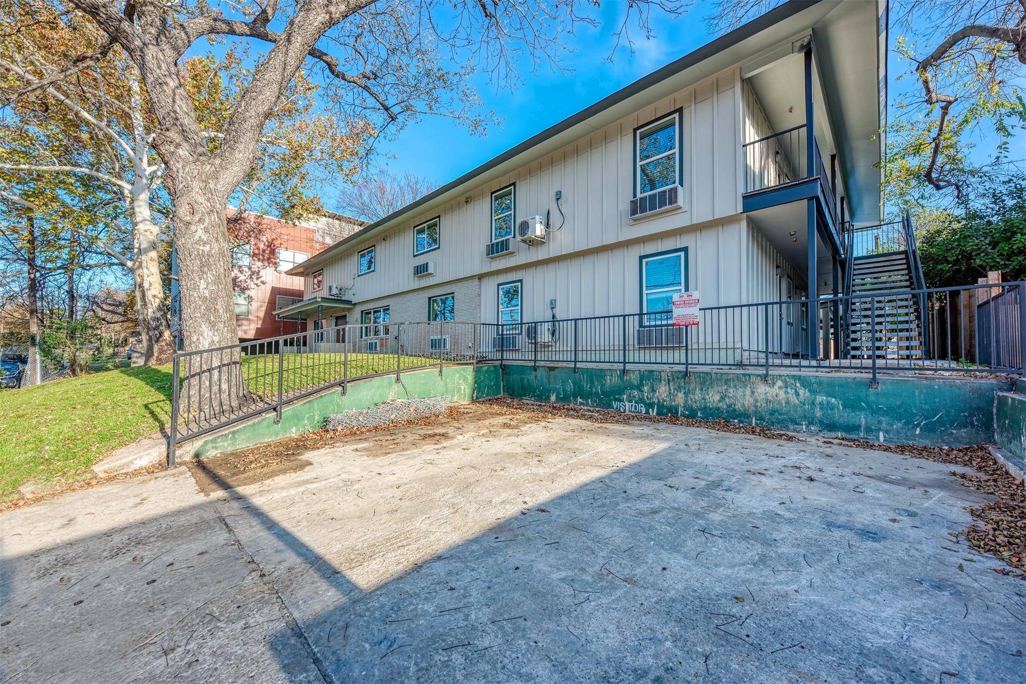 306 E 30th ST #106, Austin, TX 78705