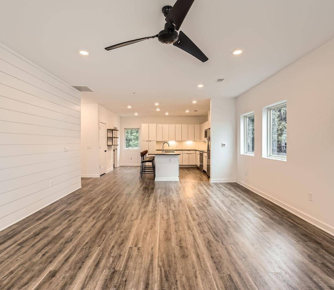 5924 S Congress Ave #11S, Austin, TX 78745