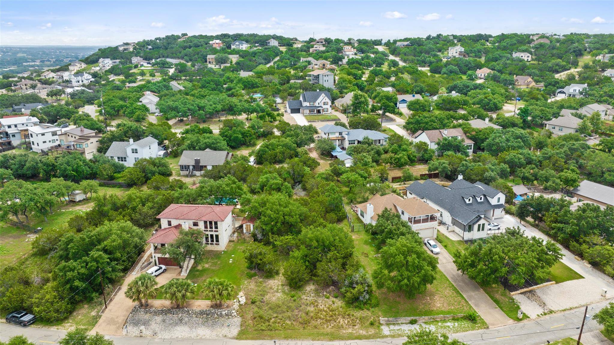 109 Cowal DR N, Spicewood, TX 78669
