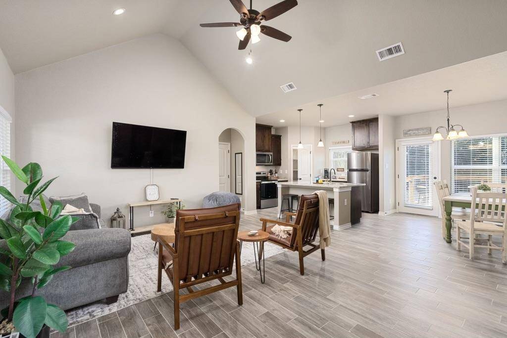 117 Lightning Bolt, Spring Branch, TX 78070