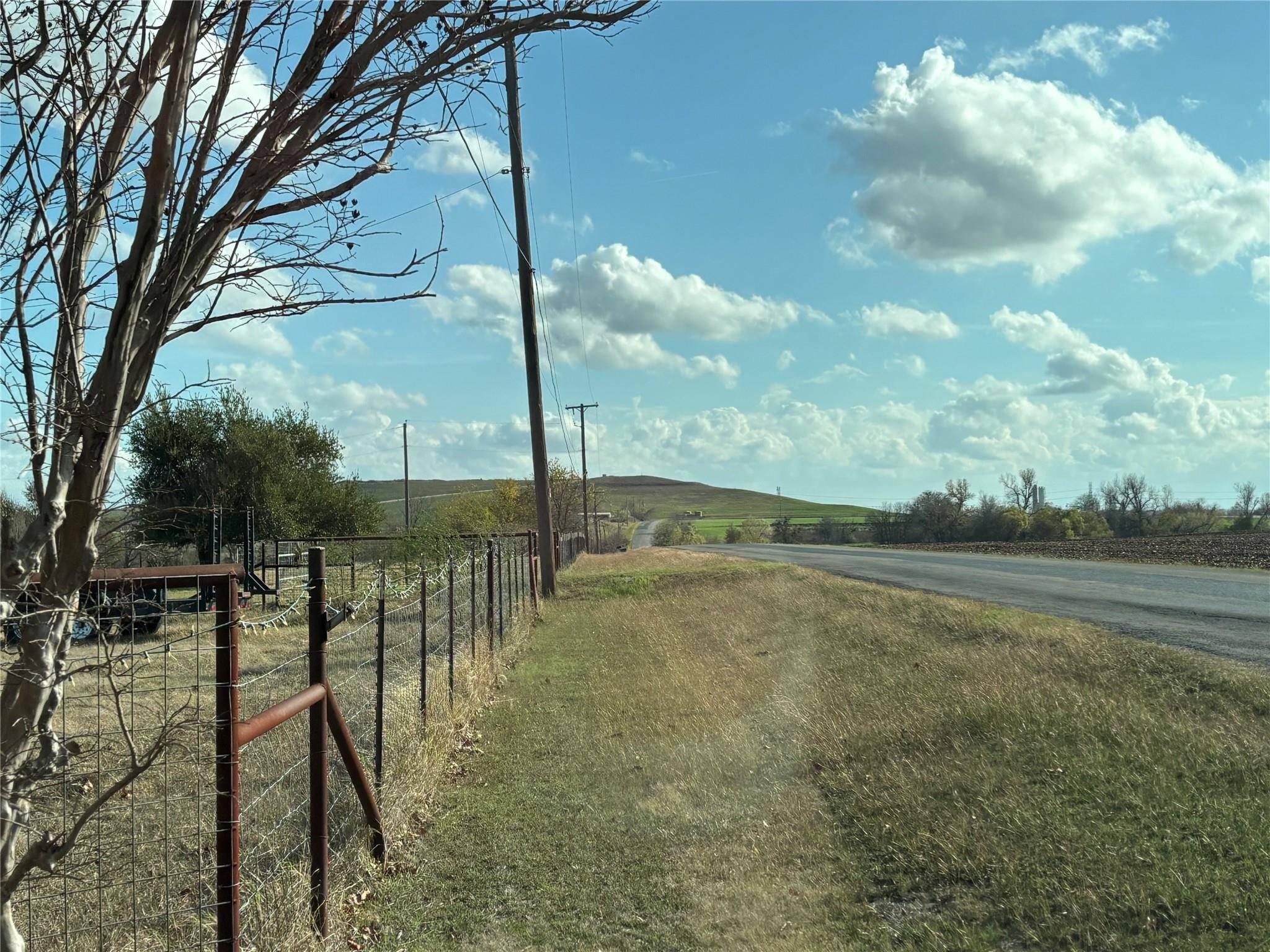 2401 County Road 130, Hutto, TX 78634