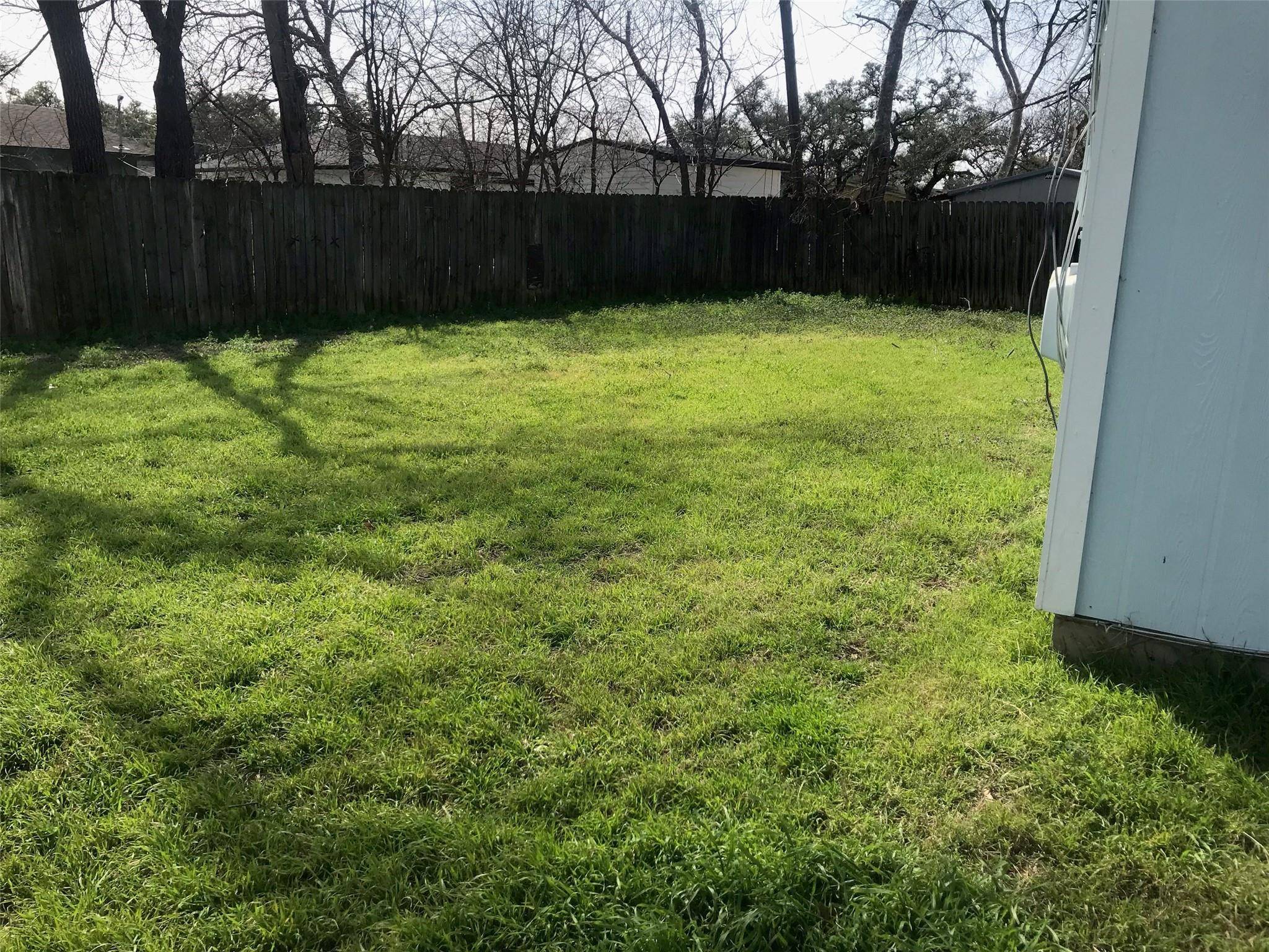 1405 Circle DR, Round Rock, TX 78664