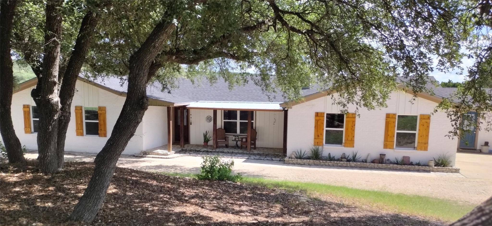 22303 Honeycomb LN, Leander, TX 78641