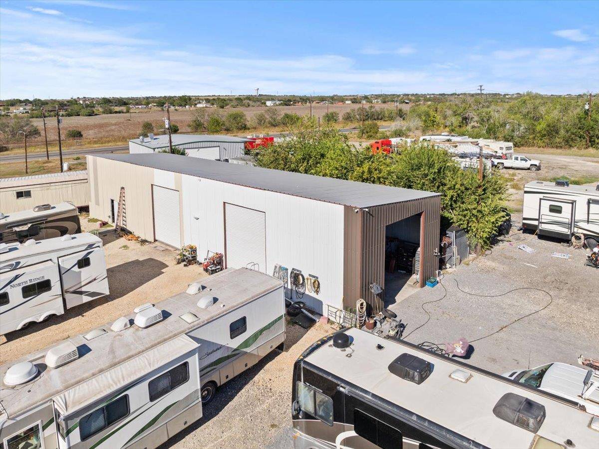 1163 FM 78, Marion, TX 78124