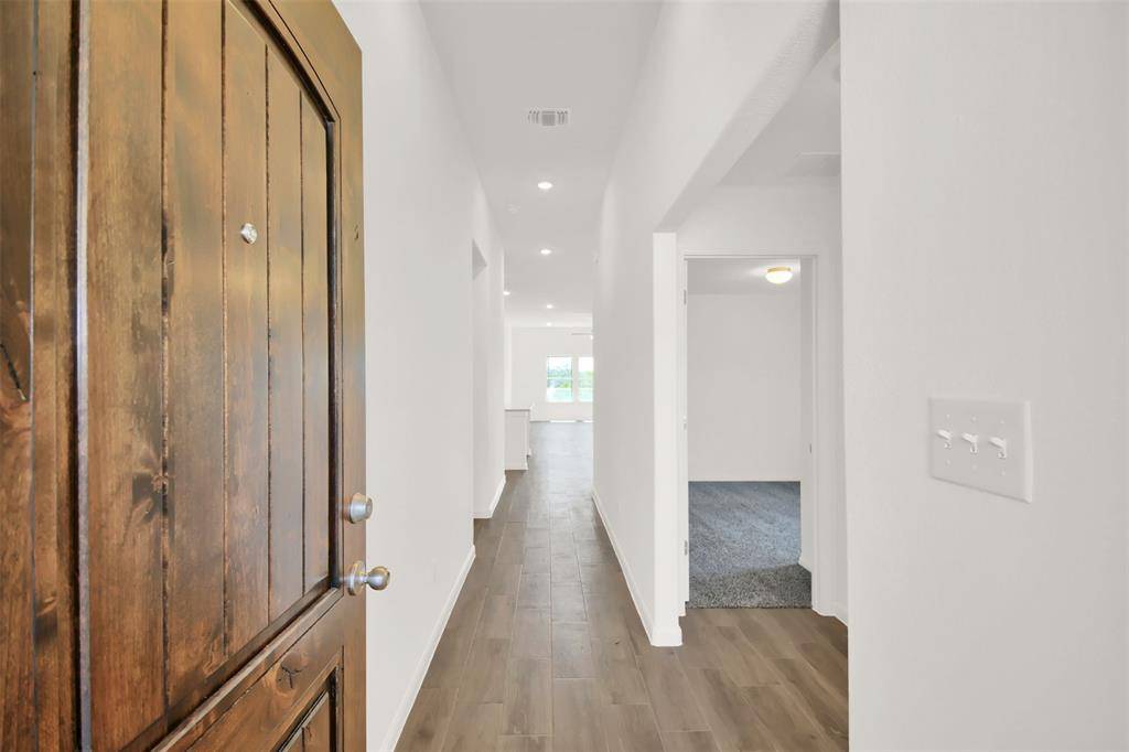 133 Woods Edge LN, Georgetown, TX 78628