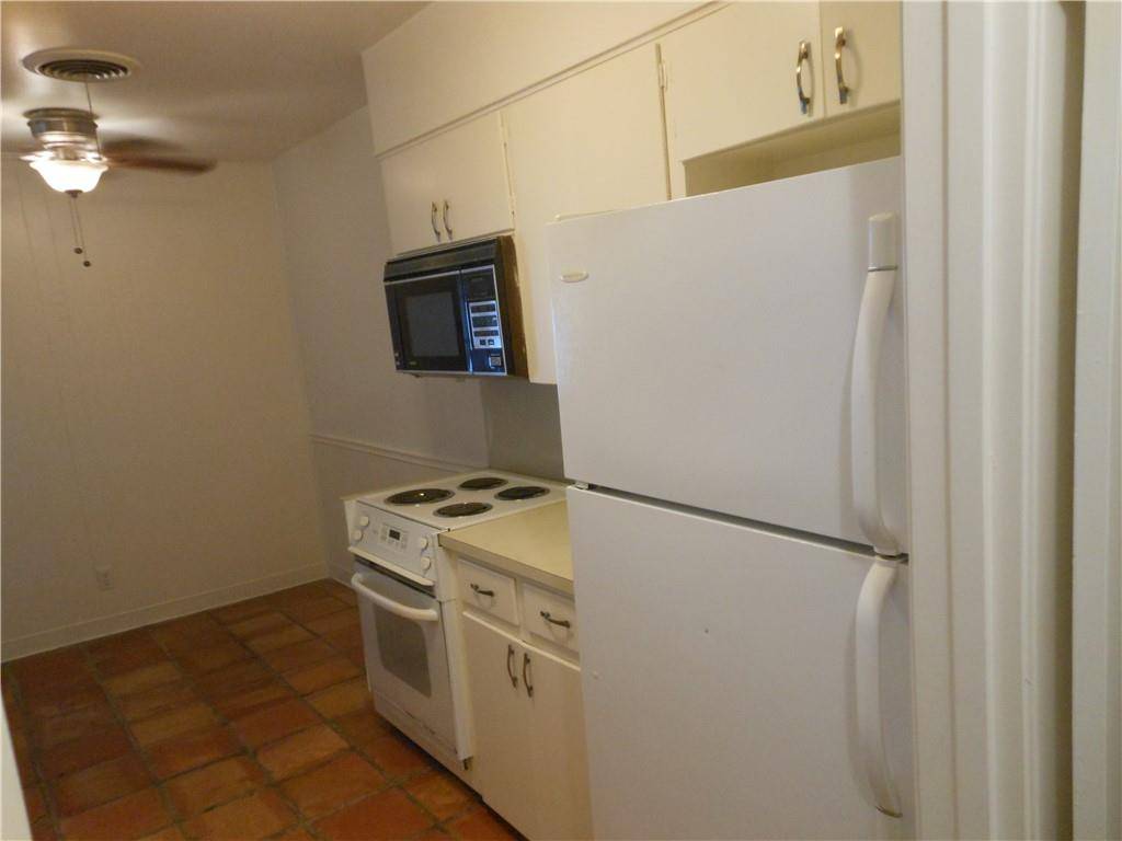 2308 Barton SKWY NW #B, Austin, TX 78704