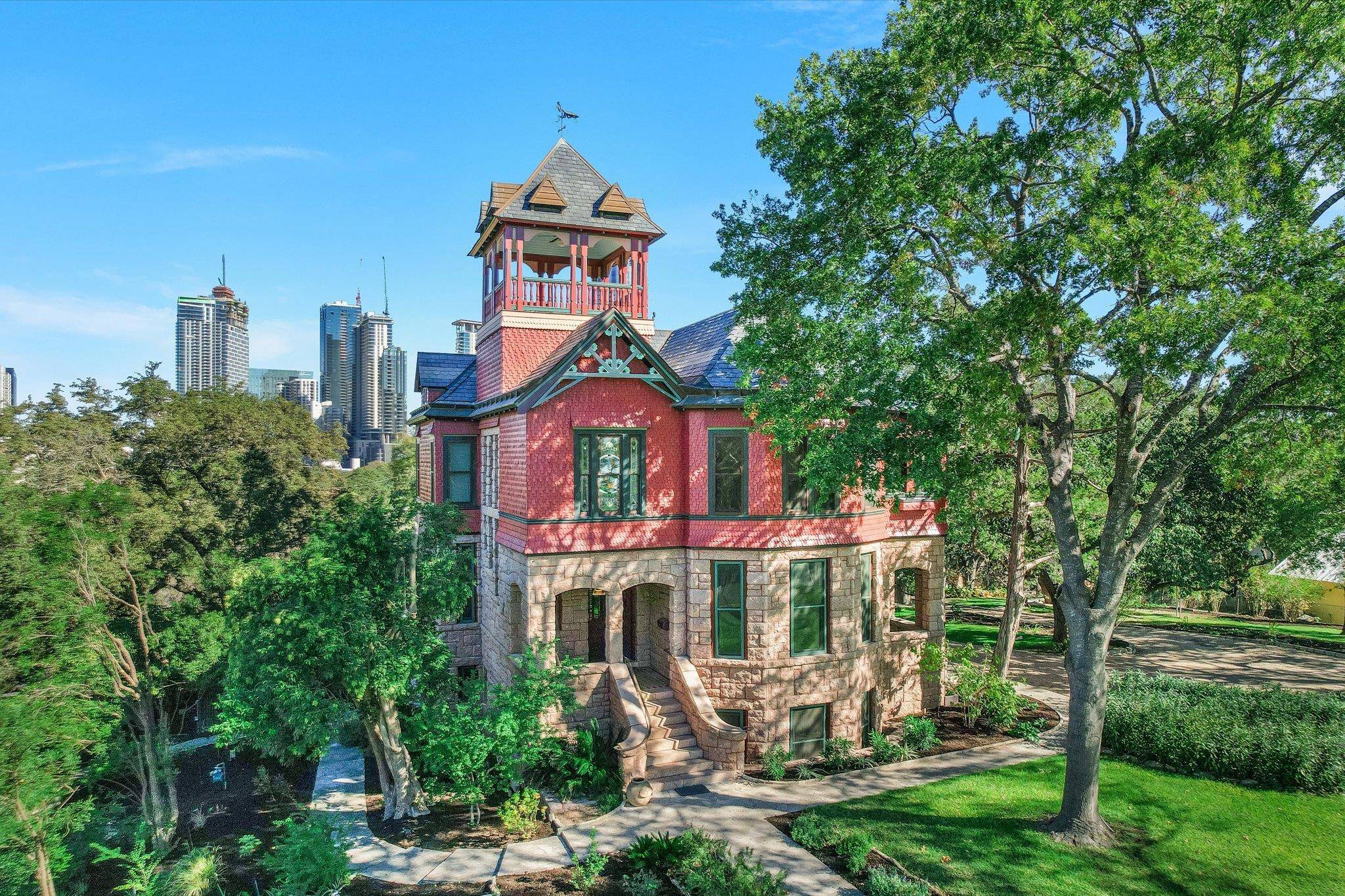 400 Academy DR, Austin, TX 78704
