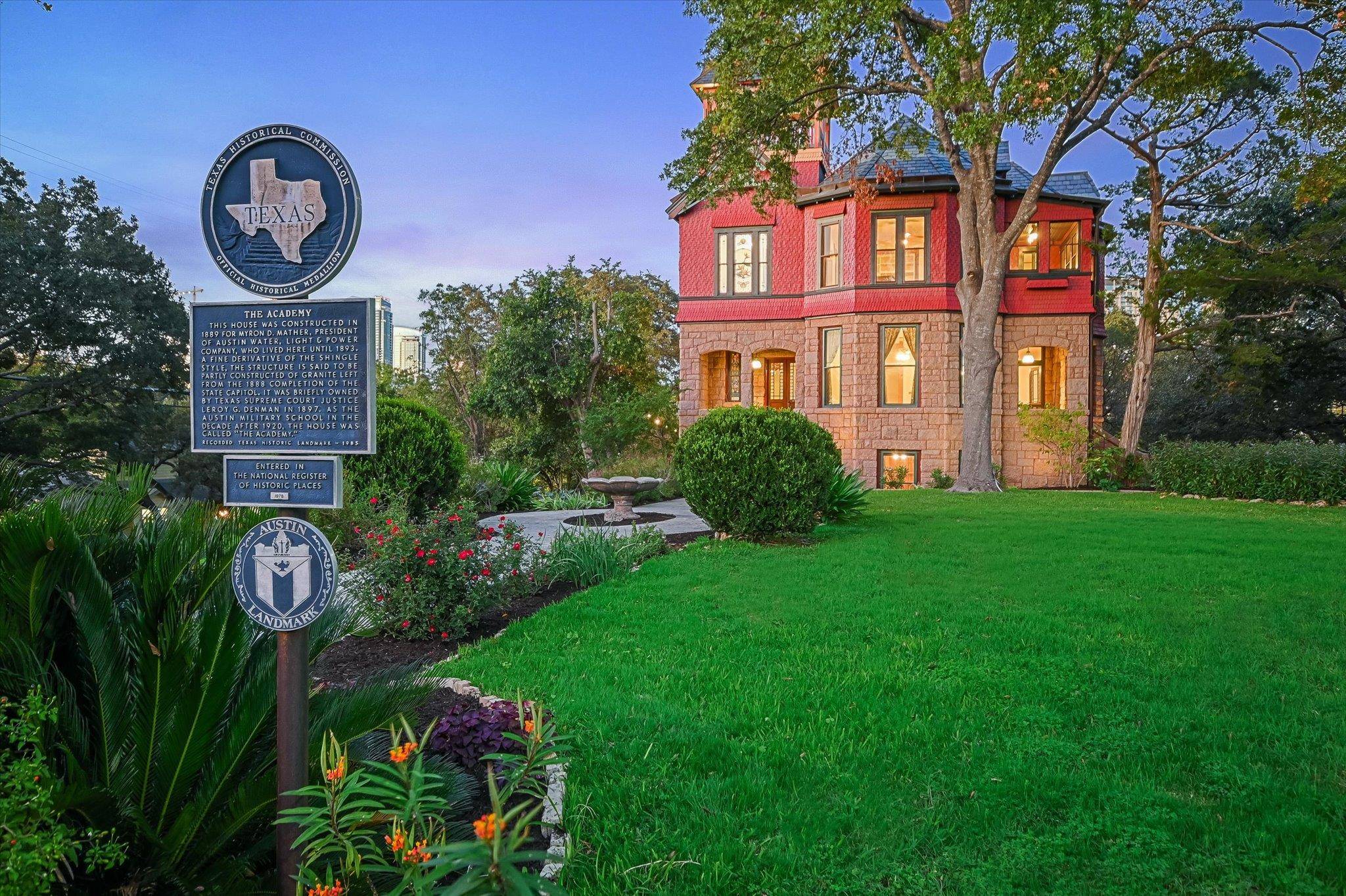 400 Academy DR, Austin, TX 78704