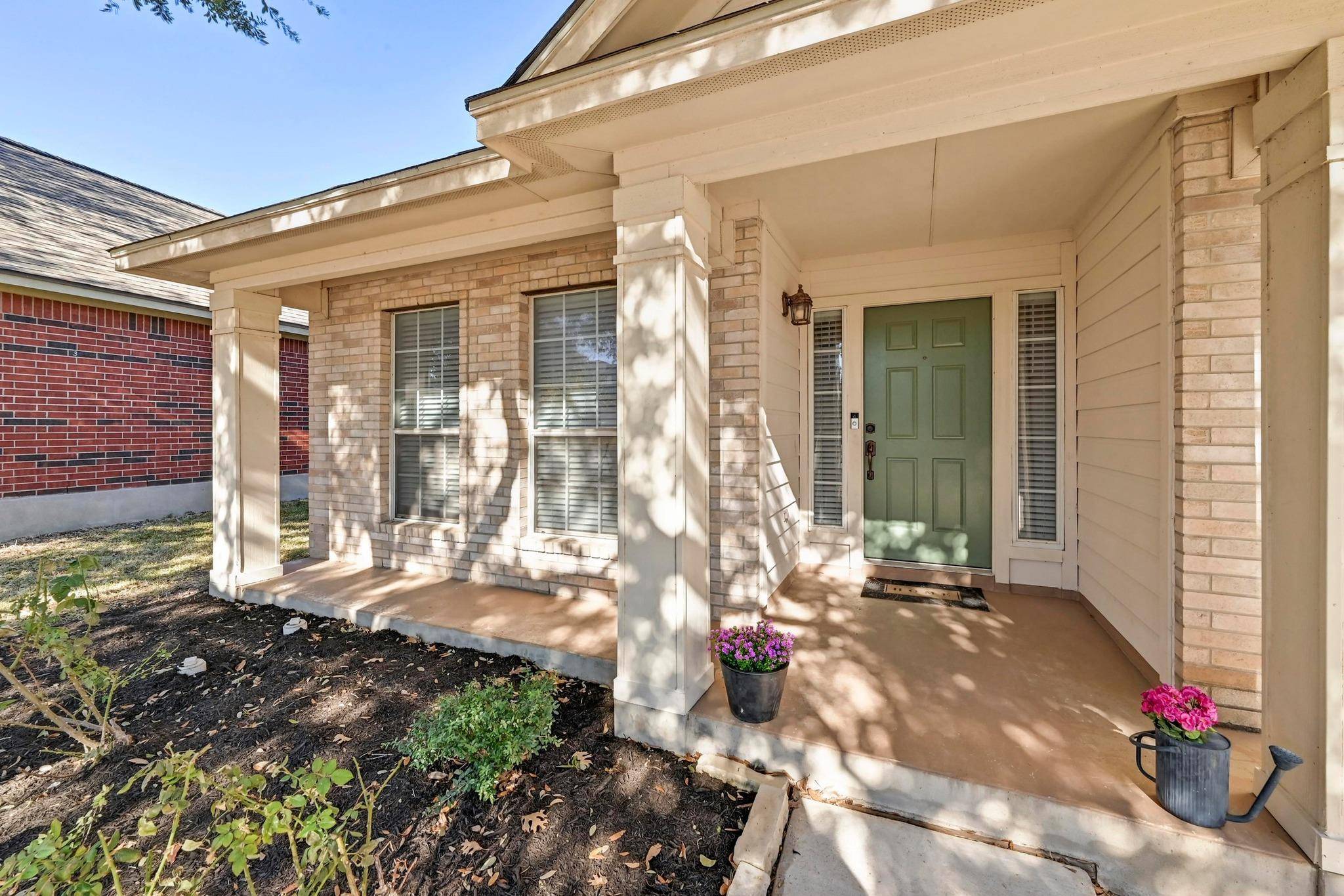 20404 Farm Pond LN, Pflugerville, TX 78660