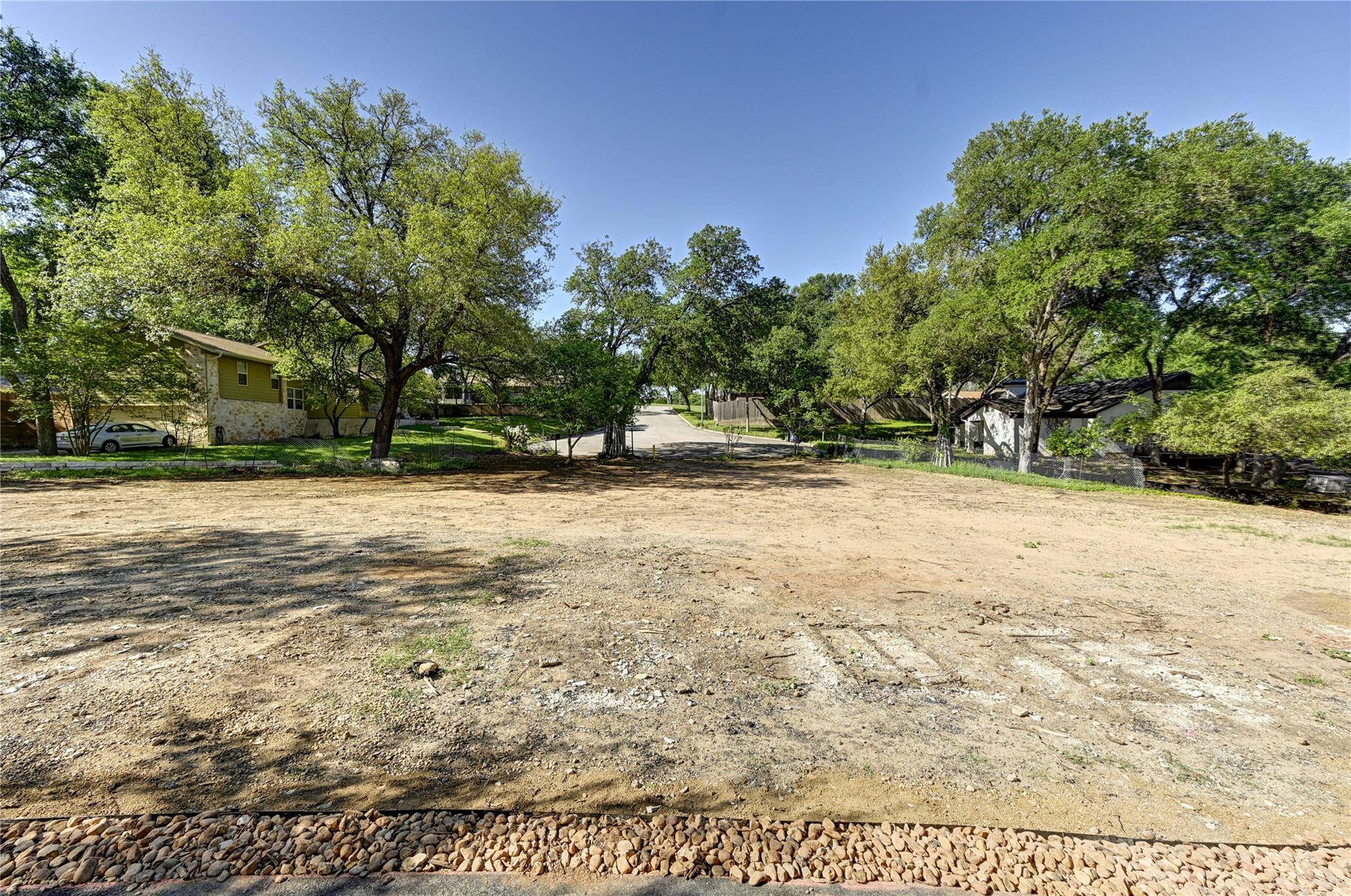 2000-2A Breeze HOLW, Austin, TX 78741