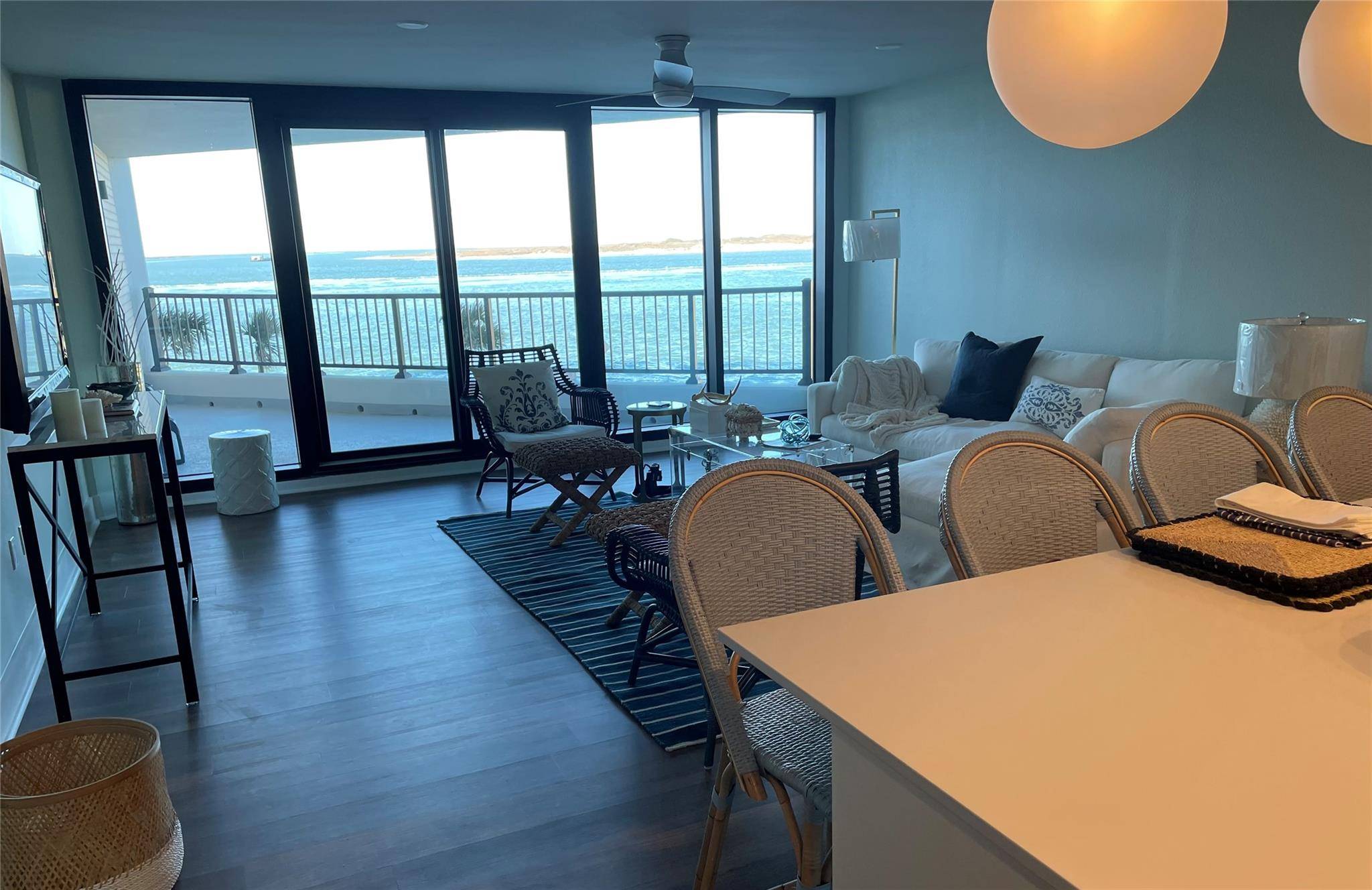 1000 N Station ST #106, Port Aransas, TX 78373