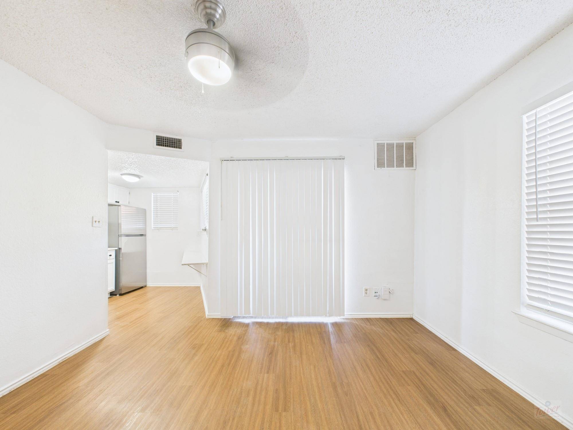 2500 Burleson RD #201, Austin, TX 78741
