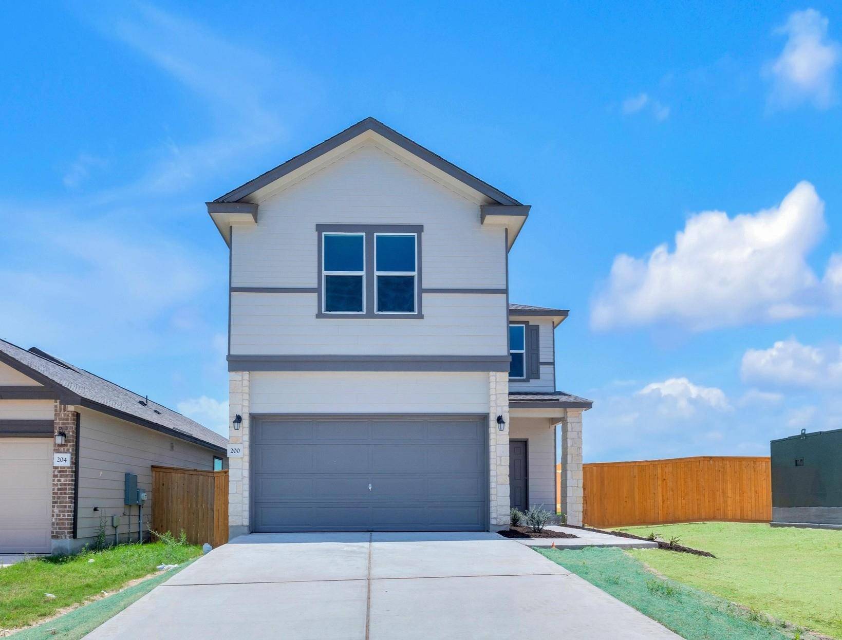 200 Lucky Texan RD, Jarrell, TX 76537