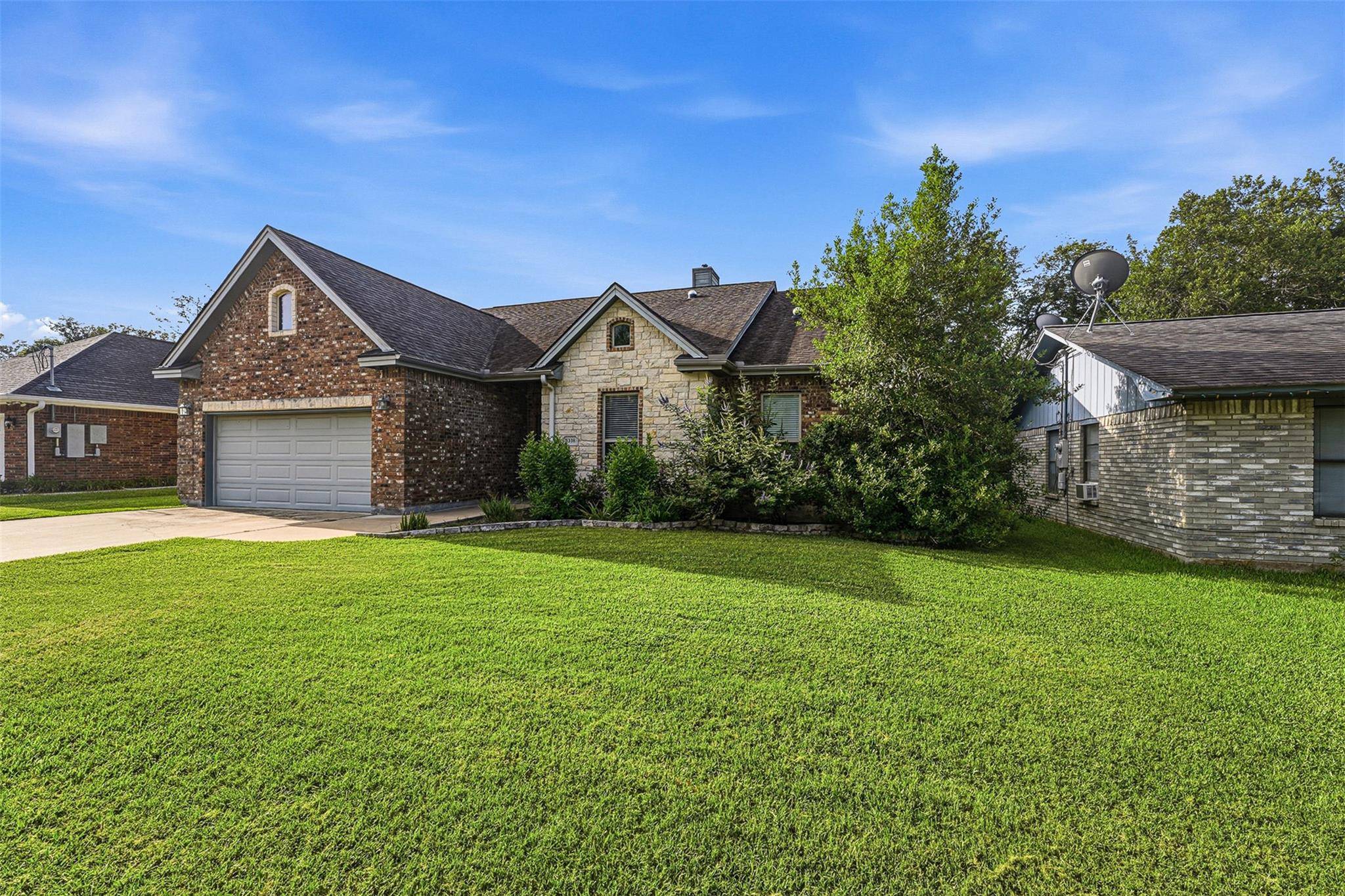 1338 Donovan ST, Gonzales, TX 78629