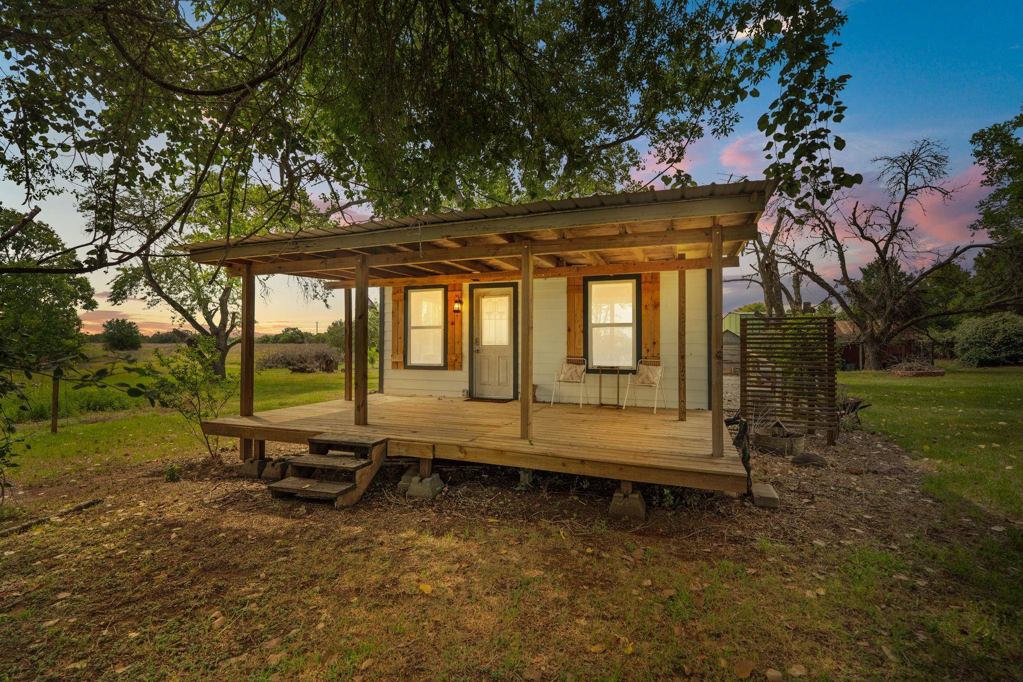 10843 Us Highway 90 W, Harwood, TX 78632