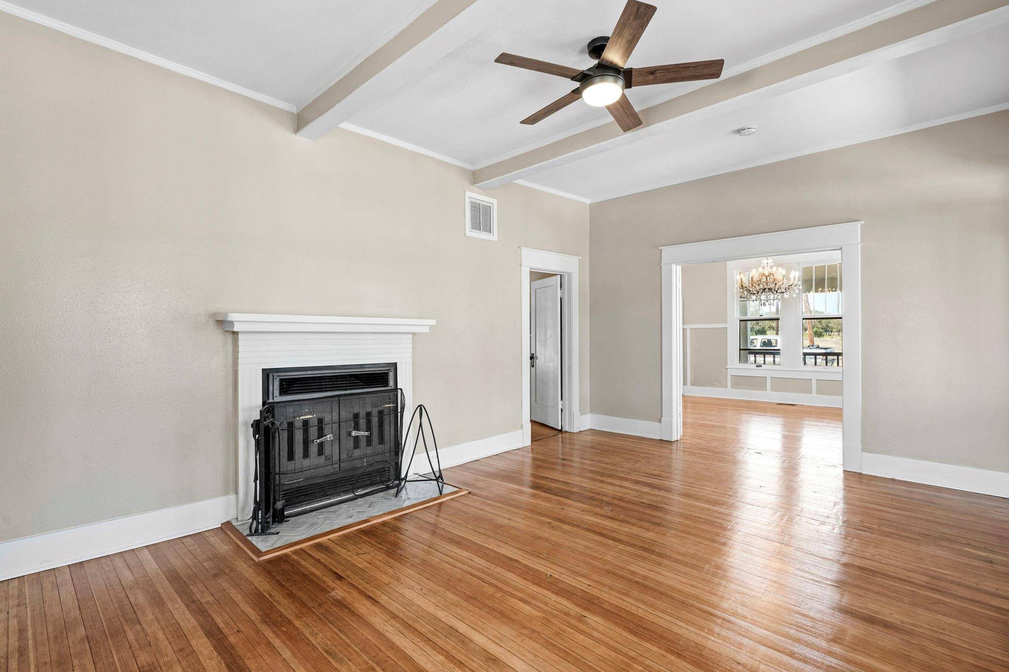 1501 Beaver LN, Florence, TX 76527