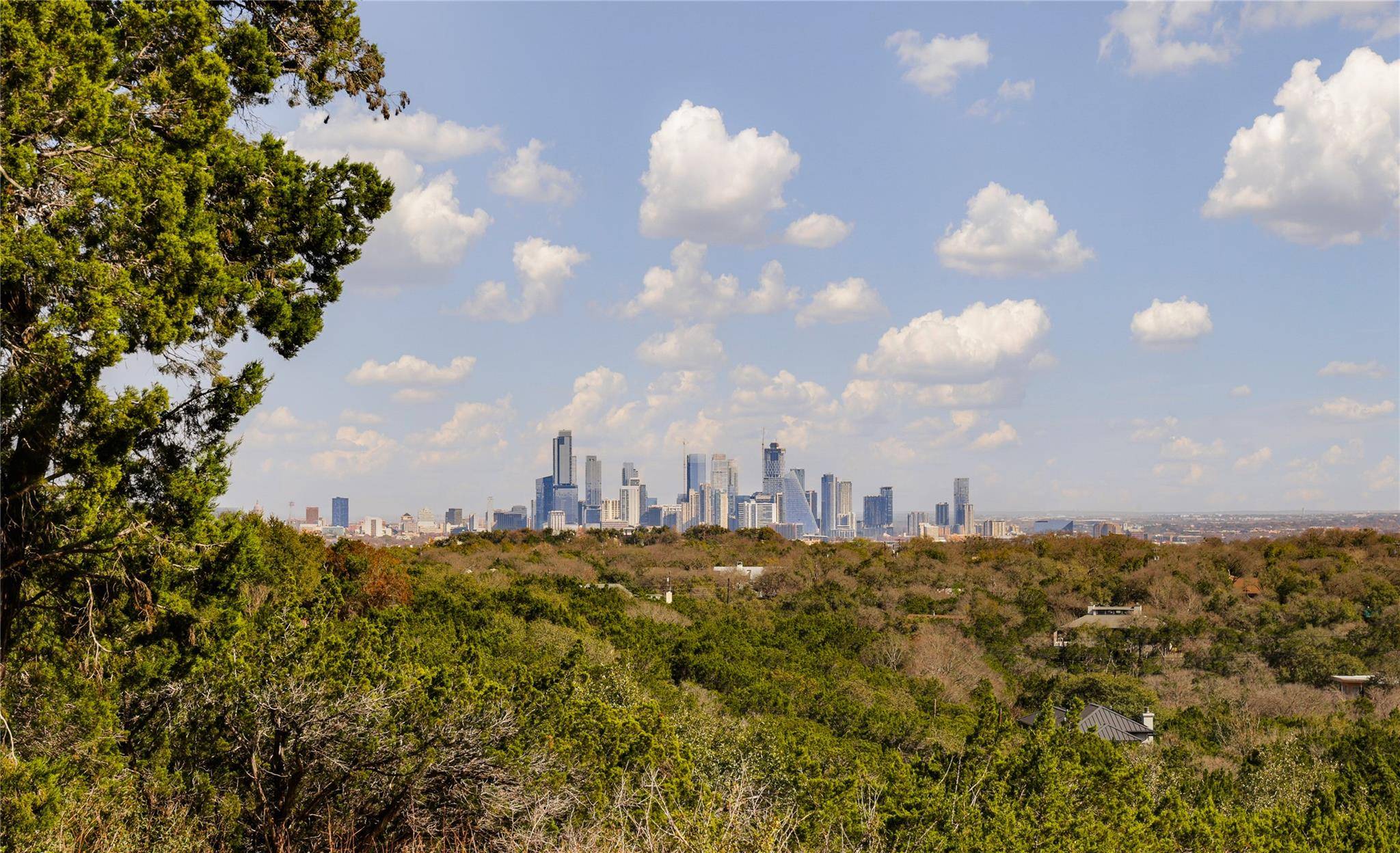 201 Buckeye TRL, West Lake Hills, TX 78746