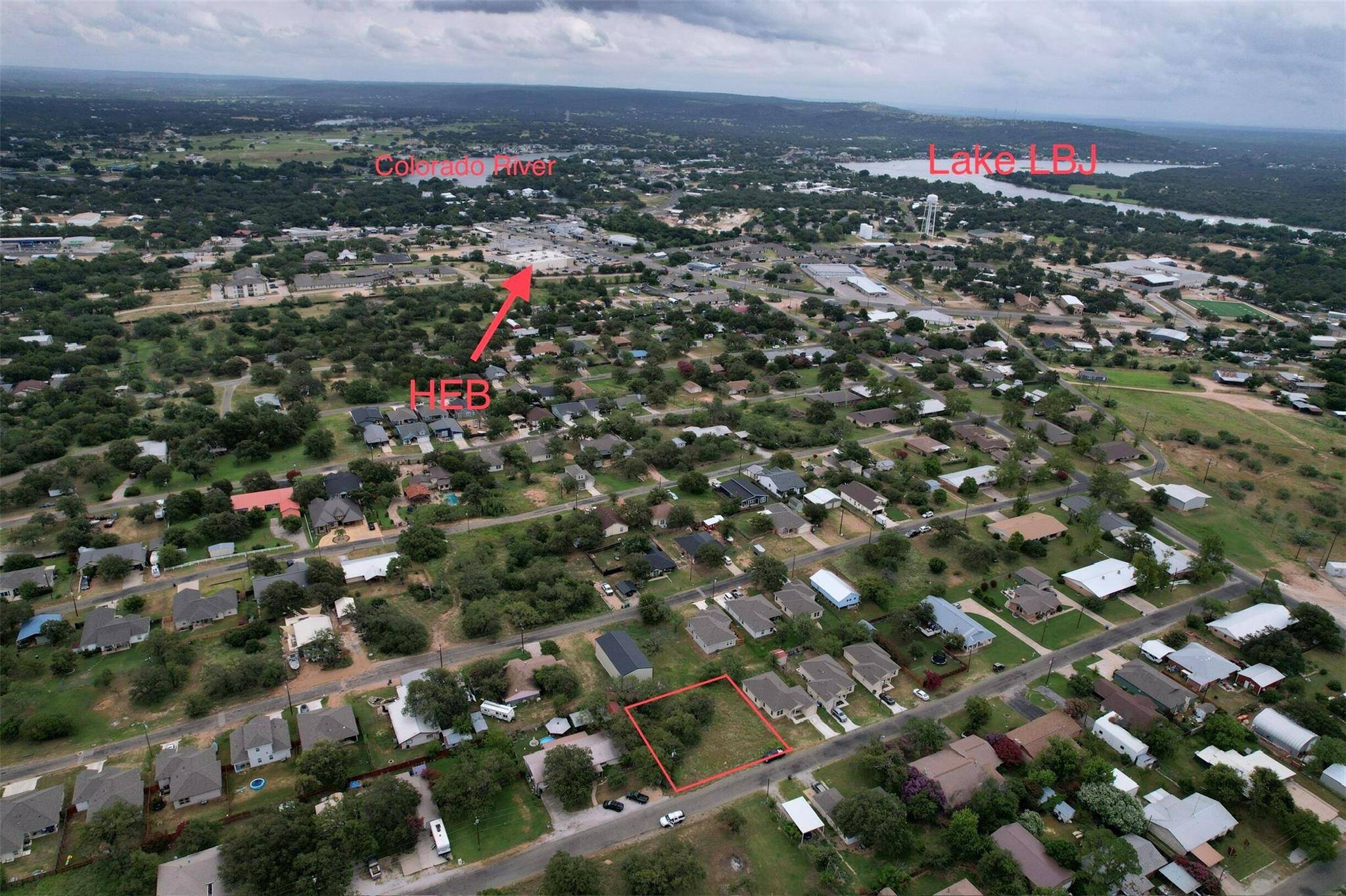 000 Forest TRL, Kingsland, TX 78639