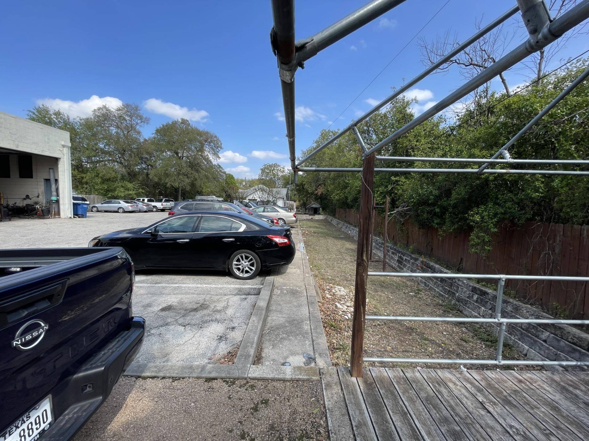 1900 Fortview RD, Austin, TX 78704