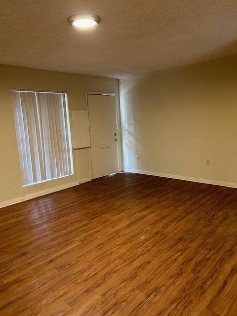 4709 Harmon Ave #322, Austin, TX 78751