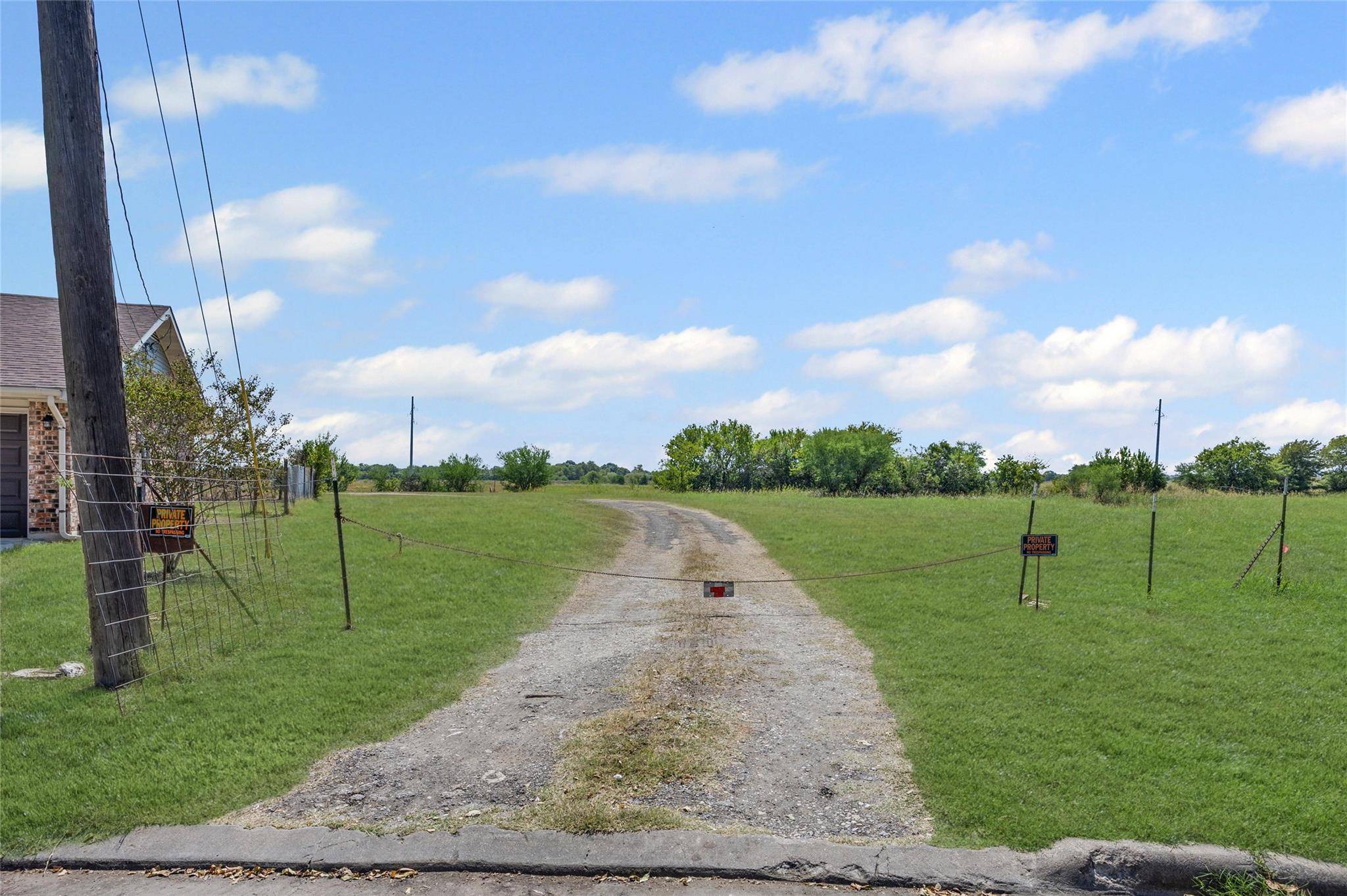 1508 Pendergrass ST, Lockhart, TX 78644