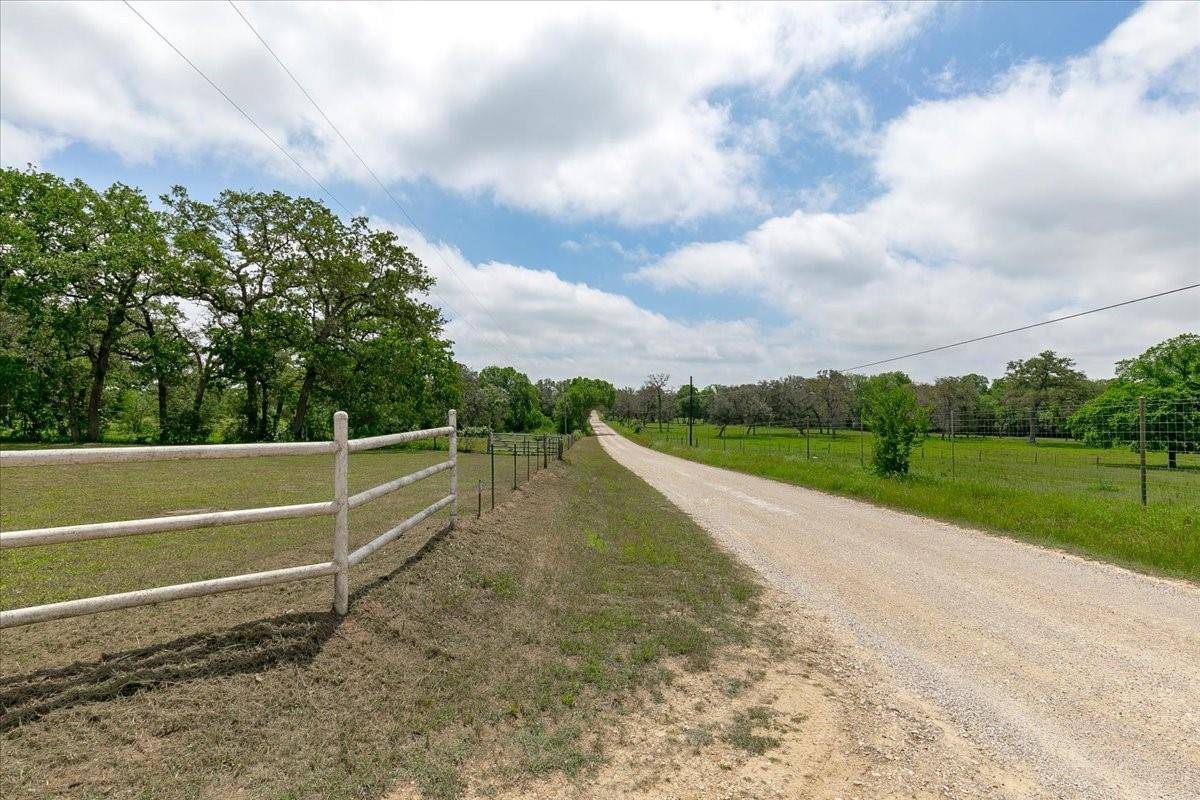 1890 Sandy Fork RD, Harwood, TX 78632