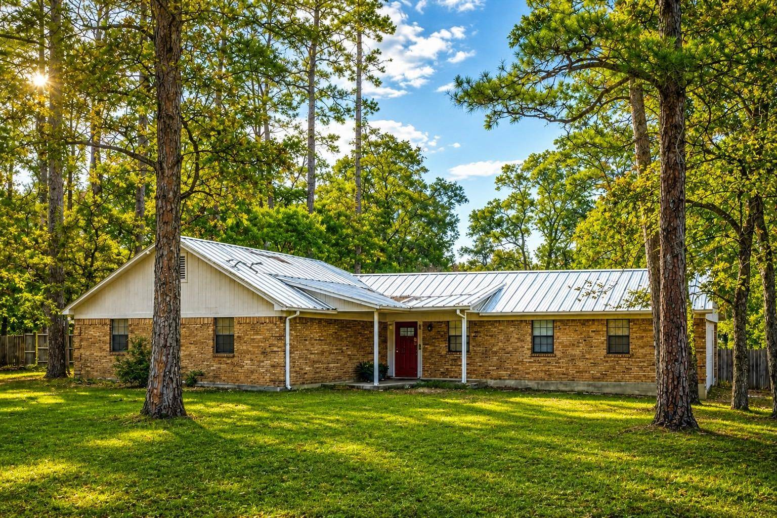 326 Pine View LOOP, Bastrop, TX 78602