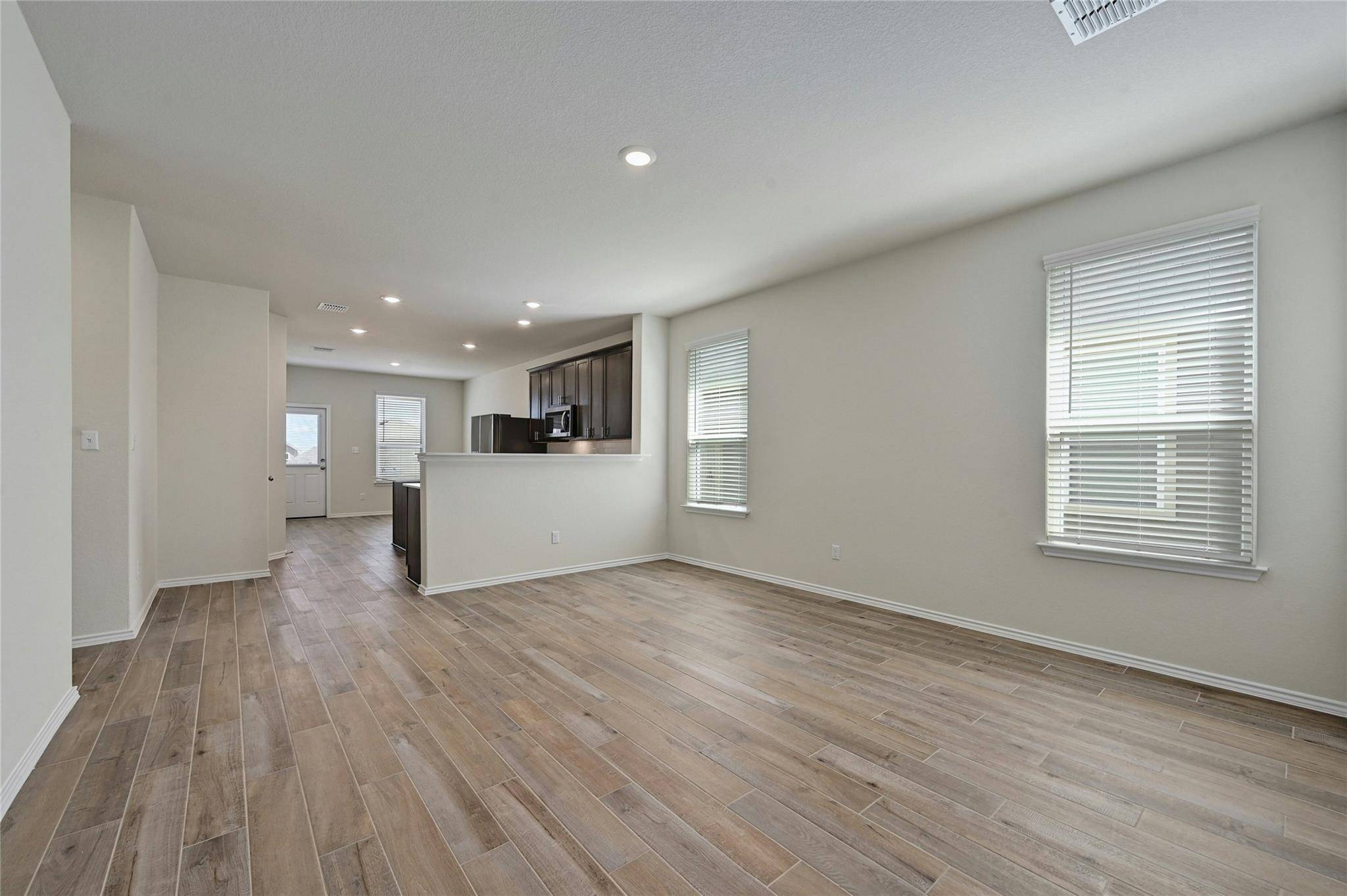 529 Tree Nut LOOP, Buda, TX 78610