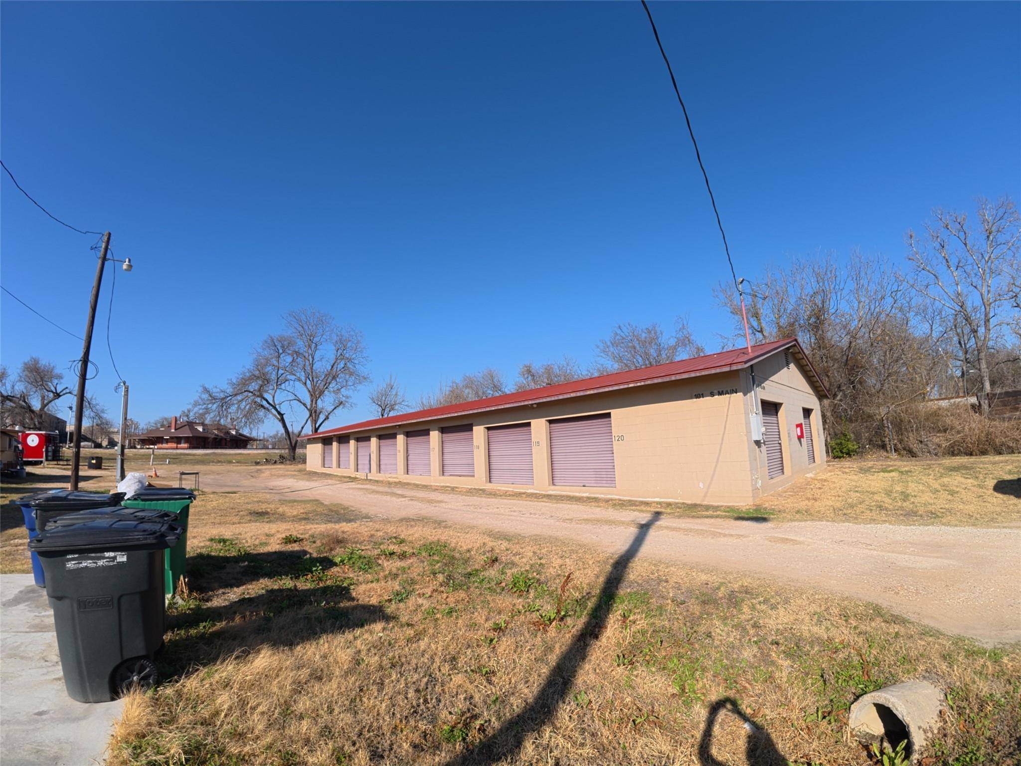 101 & 309 S Main ST #A, Elgin, TX 78621