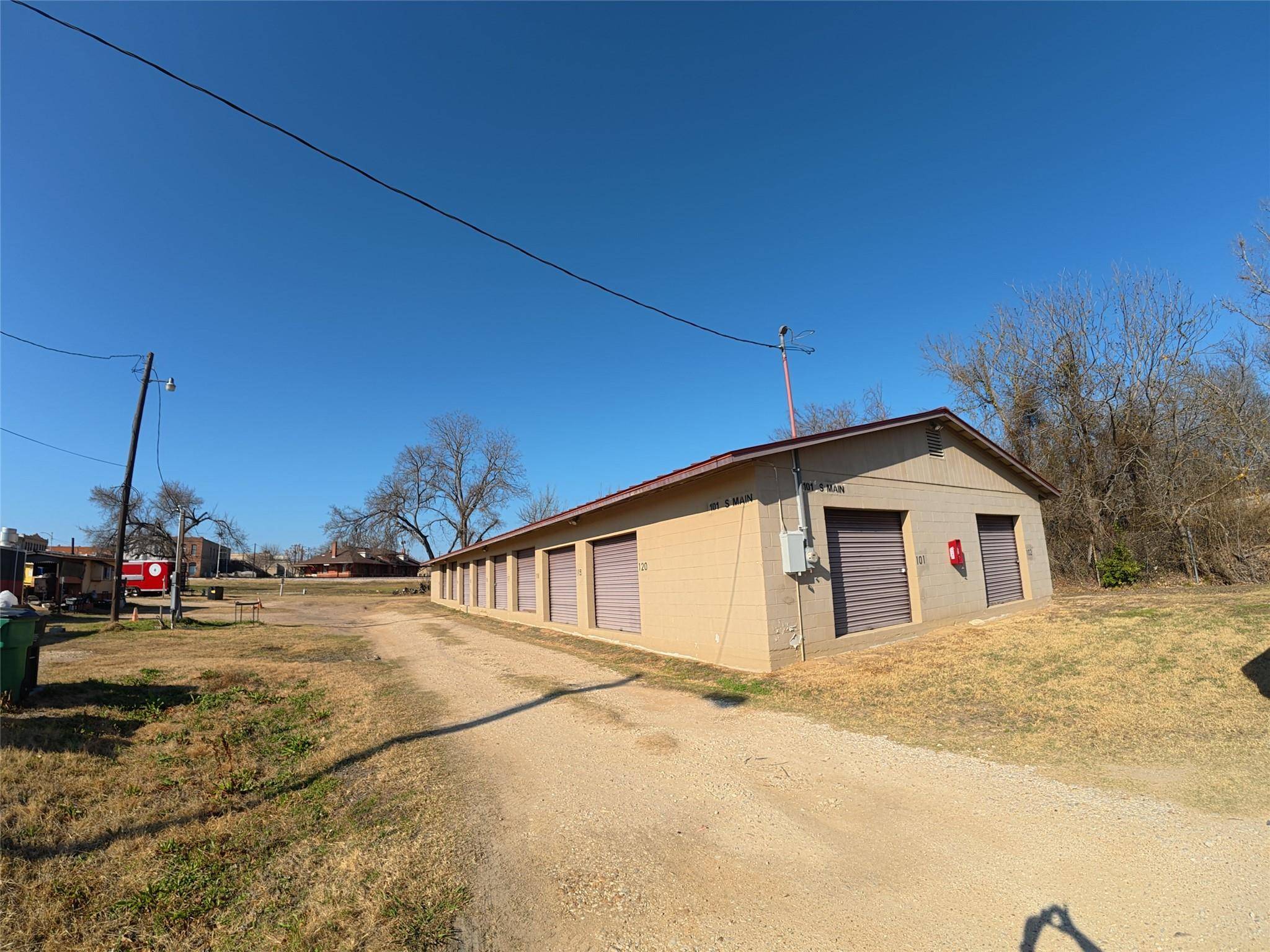 101 & 309 S Main ST #A, Elgin, TX 78621