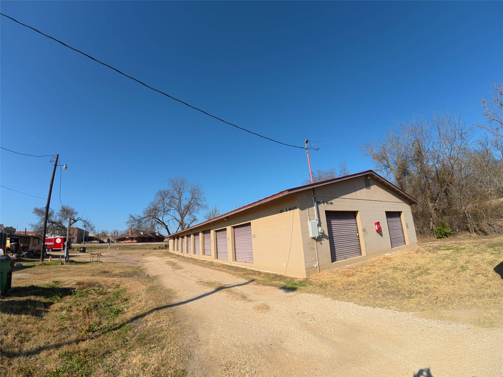 101 & 309 S Main ST #A, Elgin, TX 78621