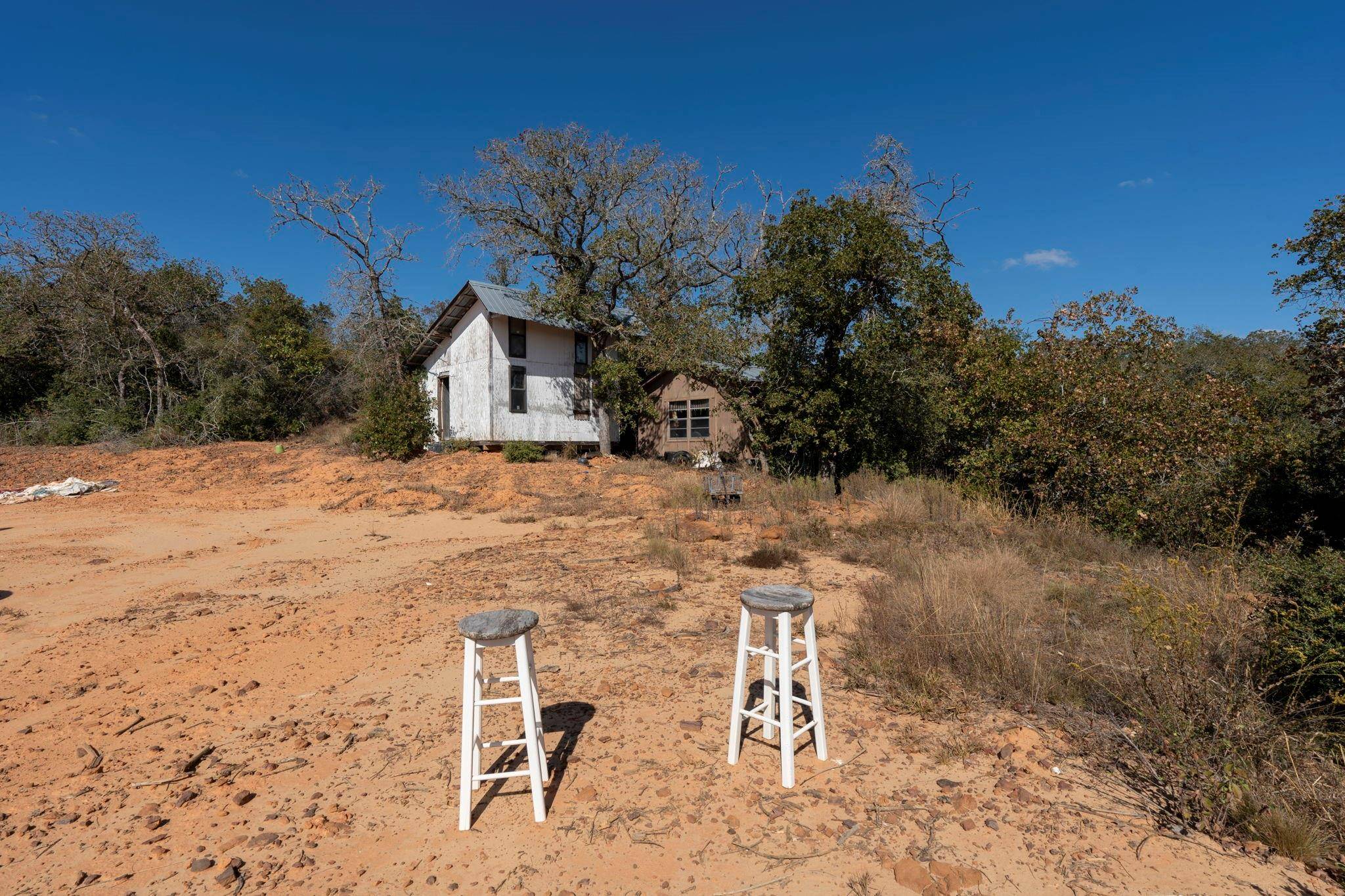 3115 Chuckwagon RD, Luling, TX 78648