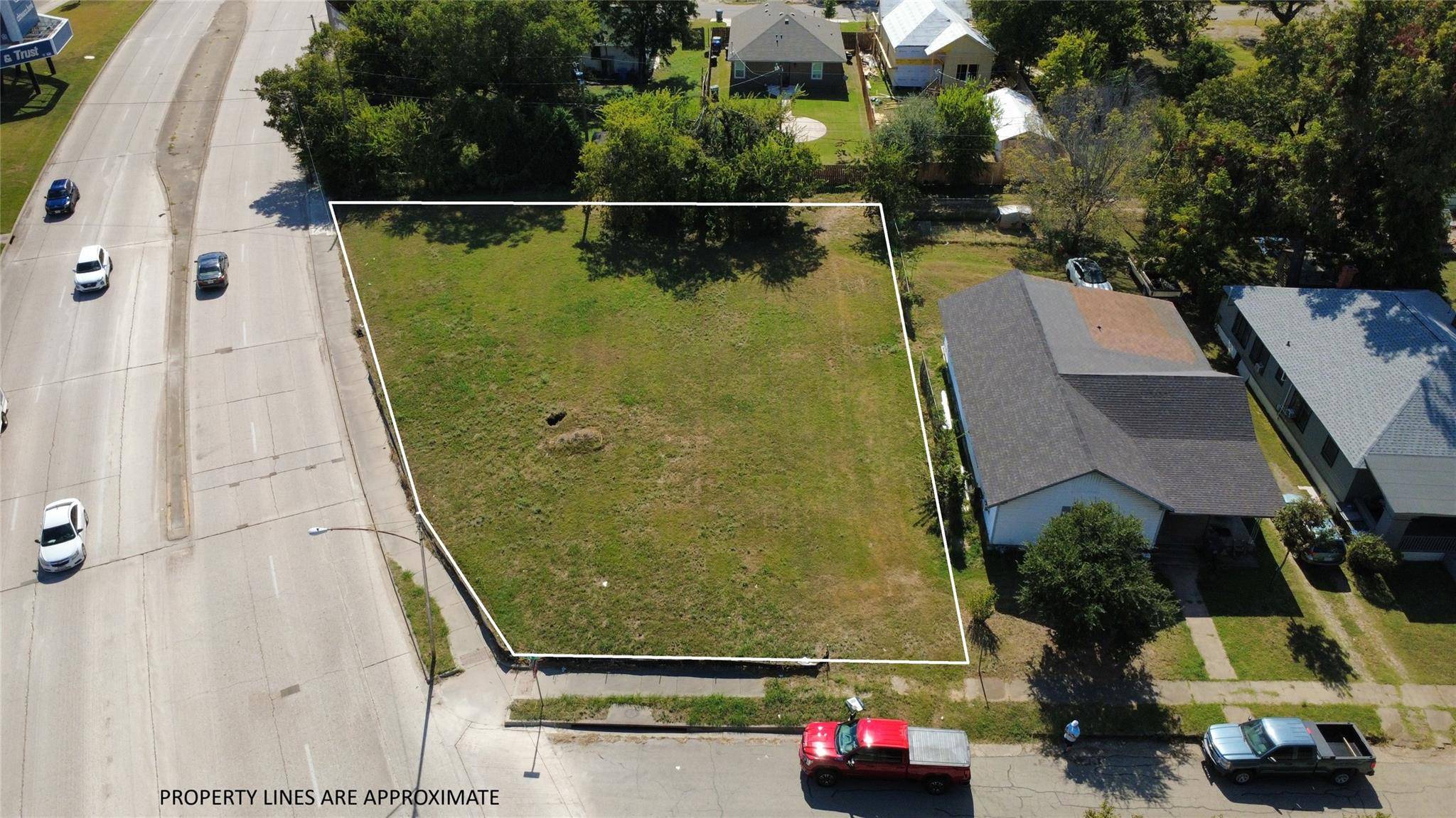 1401 W Waco DR, Waco, TX 76701