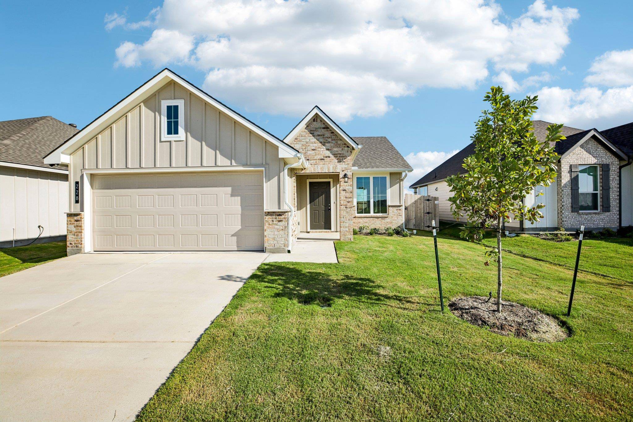 228 Gus LOOP, Georgetown, TX 78626