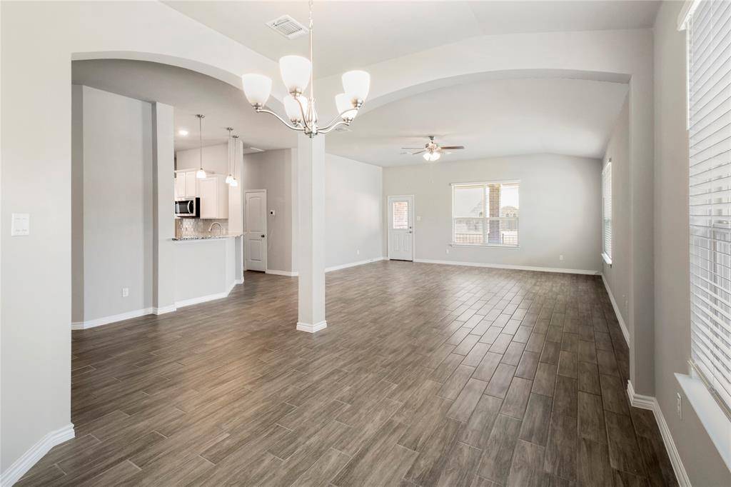 5717 Imogen DR, Belton, TX 76513