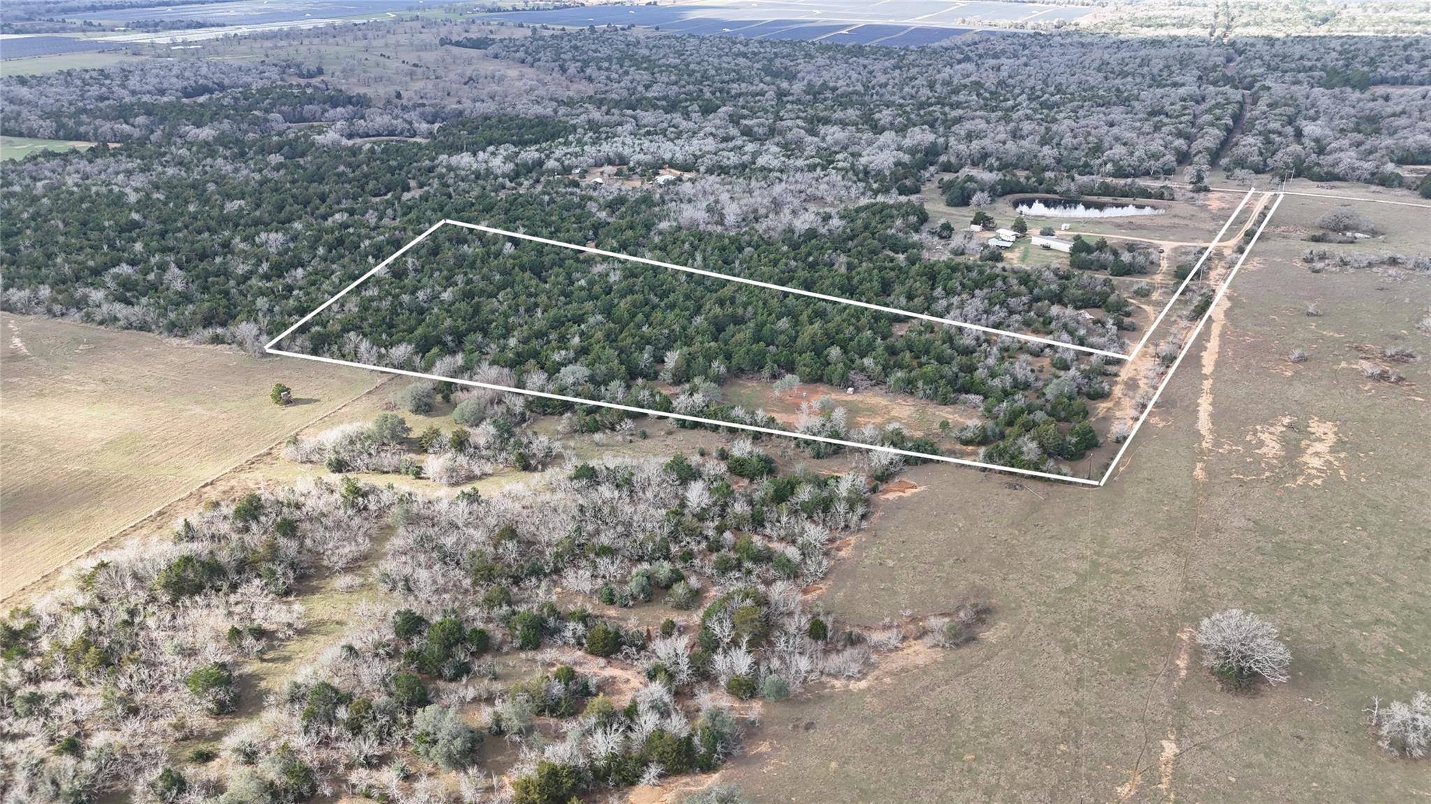 259 Meduna RD, Smithville, TX 78957