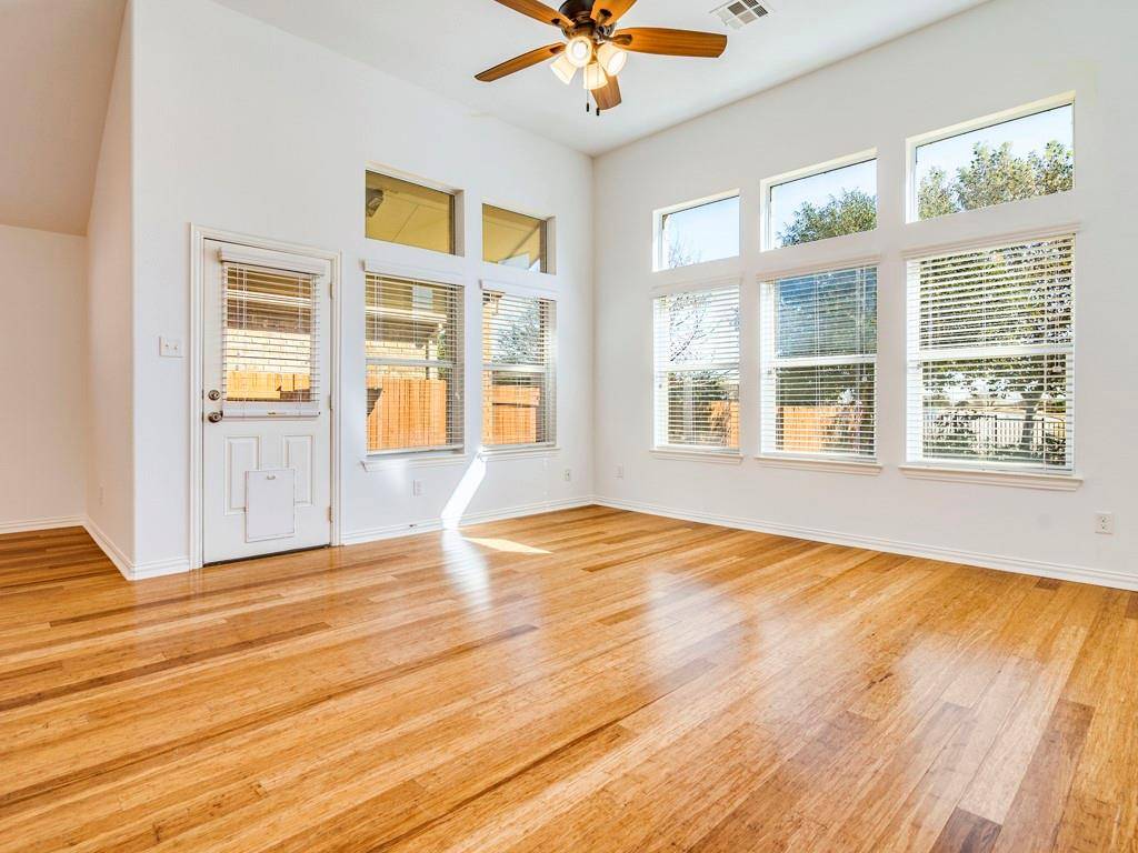 401 Strawberry Blonde DR, Buda, TX 78610
