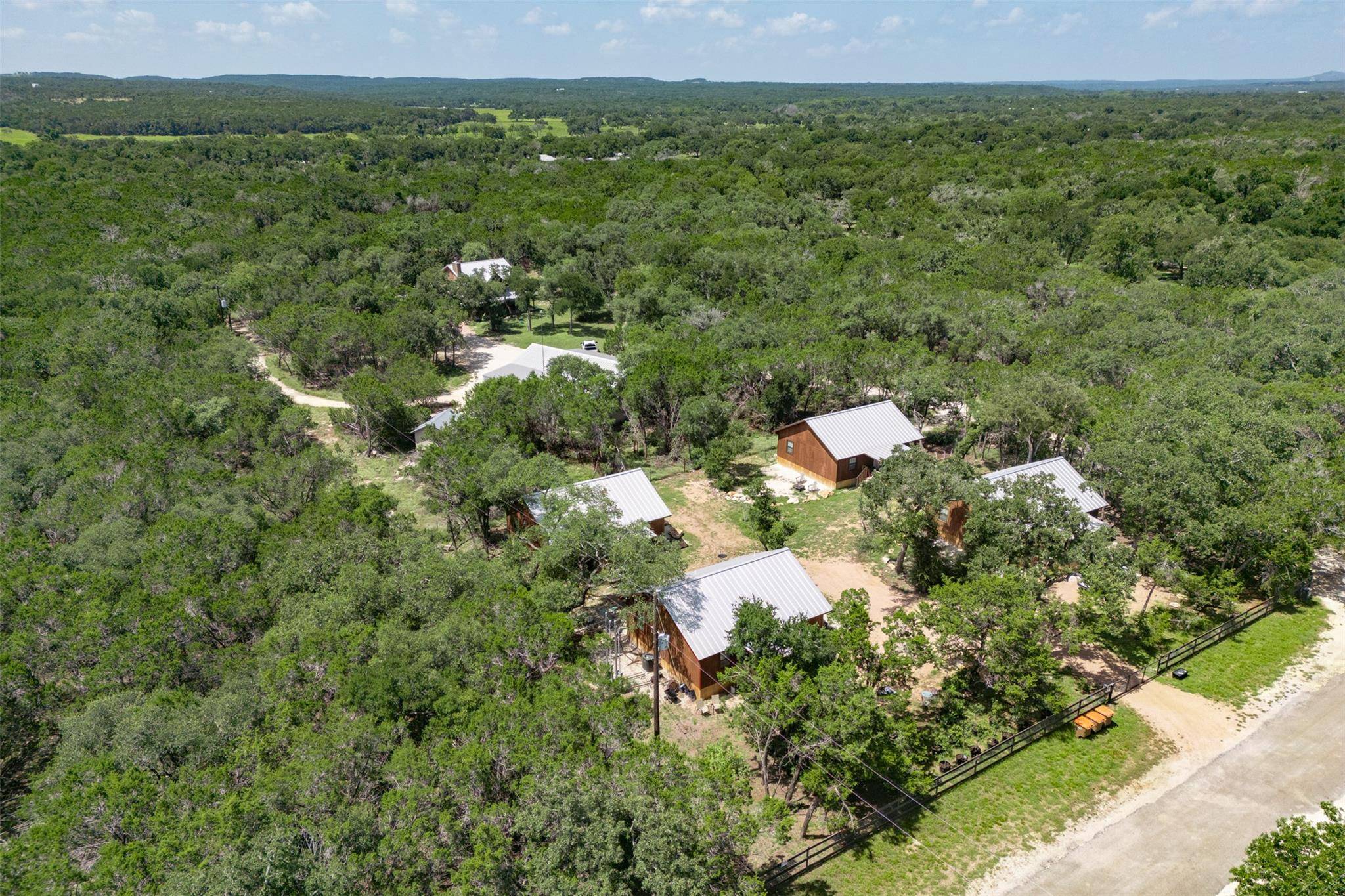 1374 Forest View DR, Blanco, TX 78606