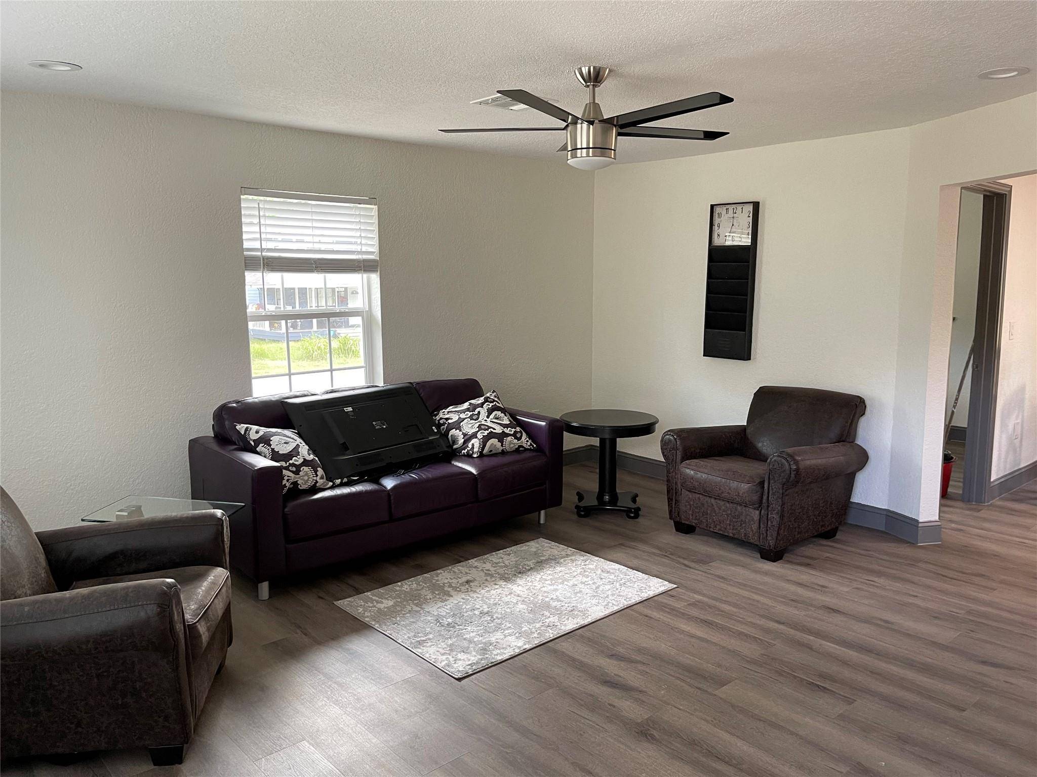 3012 Meldrum ST, Del Valle, TX 78617