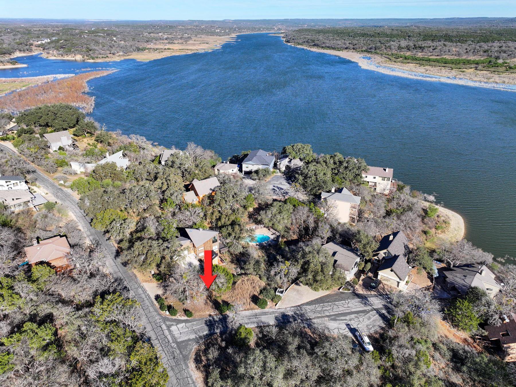 102 Coventry Coventry RD, Spicewood, TX 78669