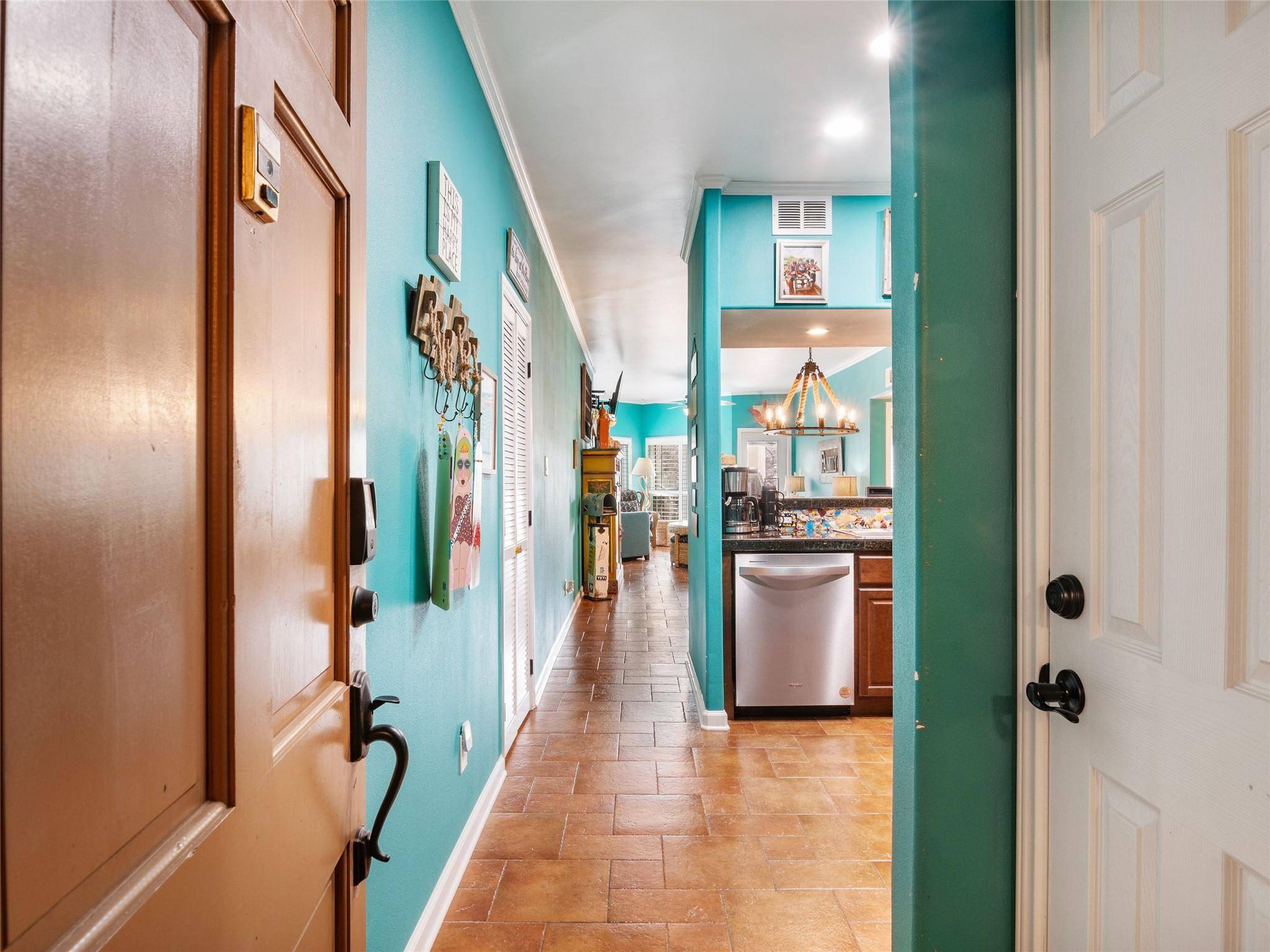 401 W Lincoln ST #A208, New Braunfels, TX 78130