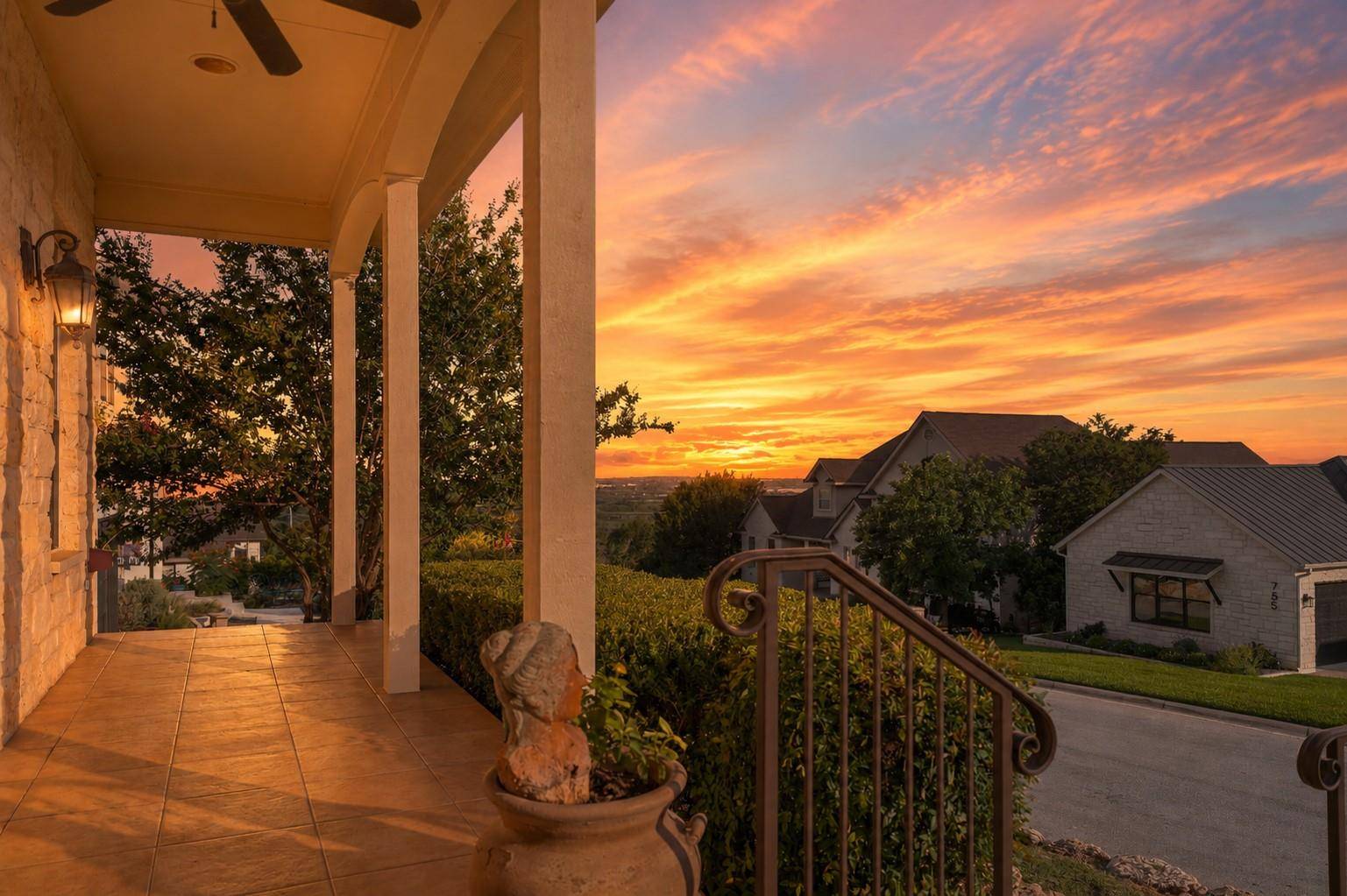 758 Mission HTS, New Braunfels, TX 78130