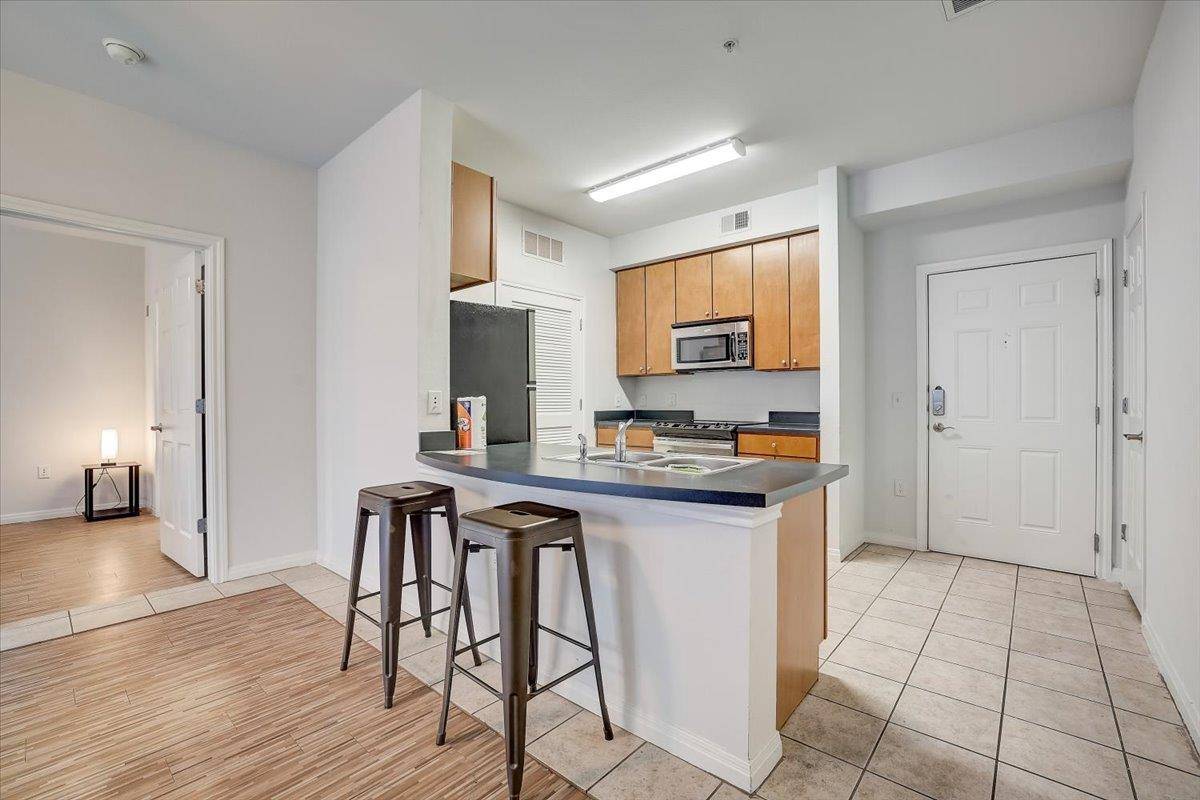 2515 Pearl #312, Austin, TX 78705